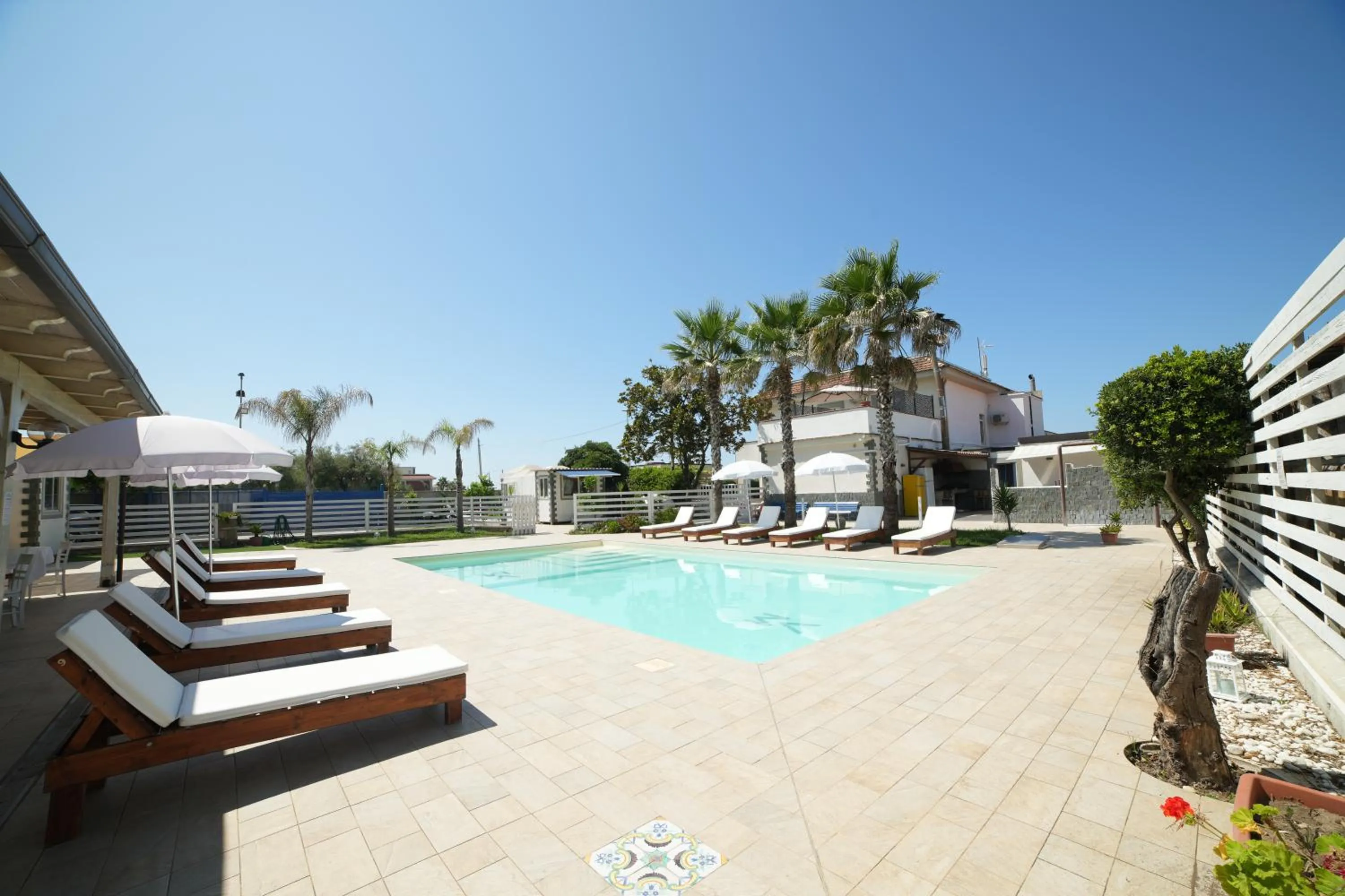 Swimming pool in Villa Miramare