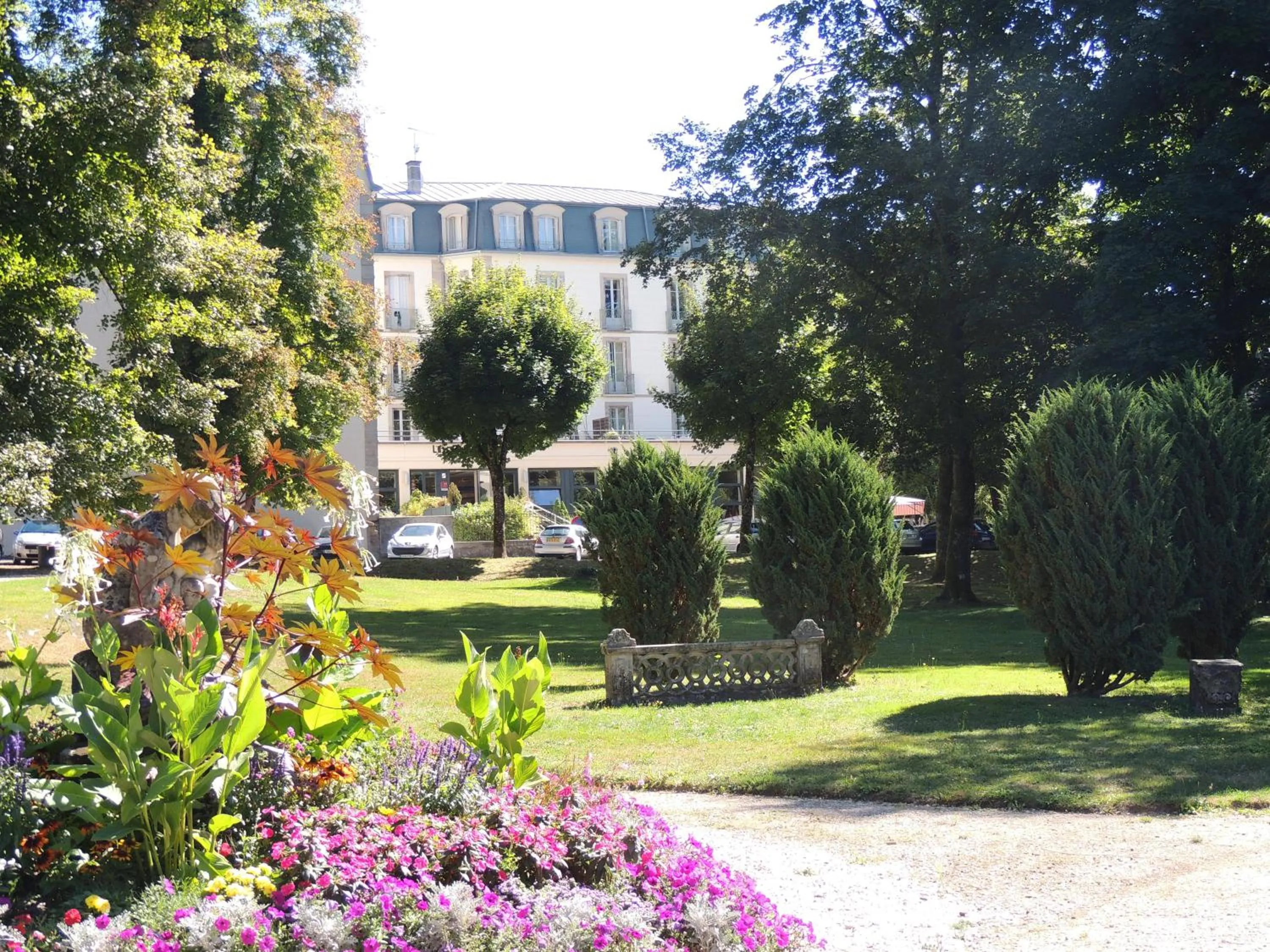 Natural landscape in HOTEL CERISE - LES SOURCES Luxeuil-les-Bains