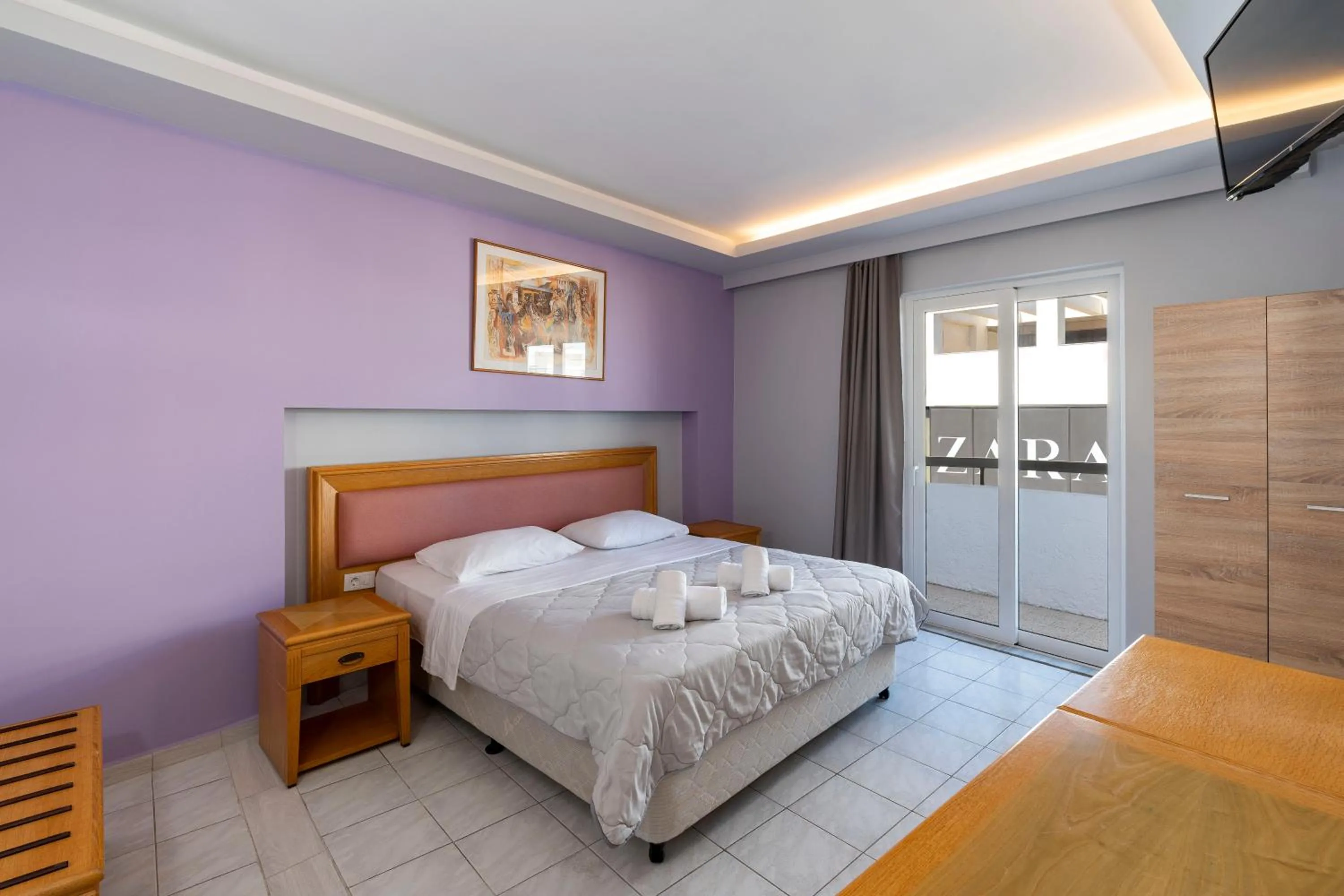Bedroom, Bed in N E P center Hotel Rodos