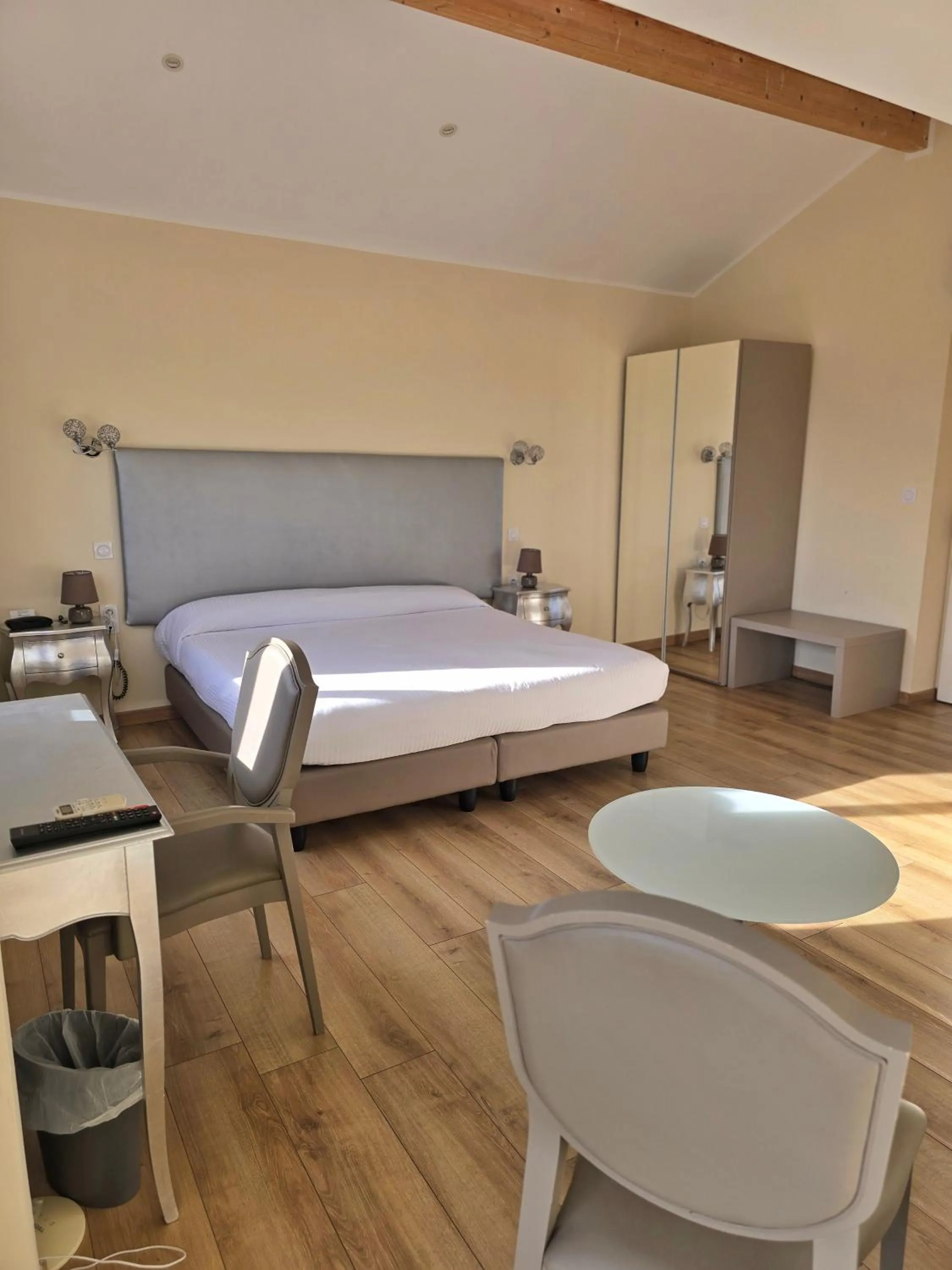 Bedroom, Bed in Castellu Rossu