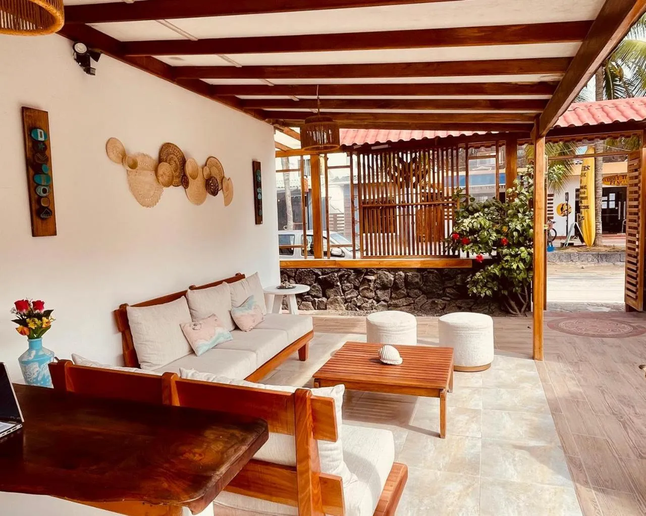 Property building in Hotel Coral Blanco with high speed internet Starlink and Galapagos Tour Operator