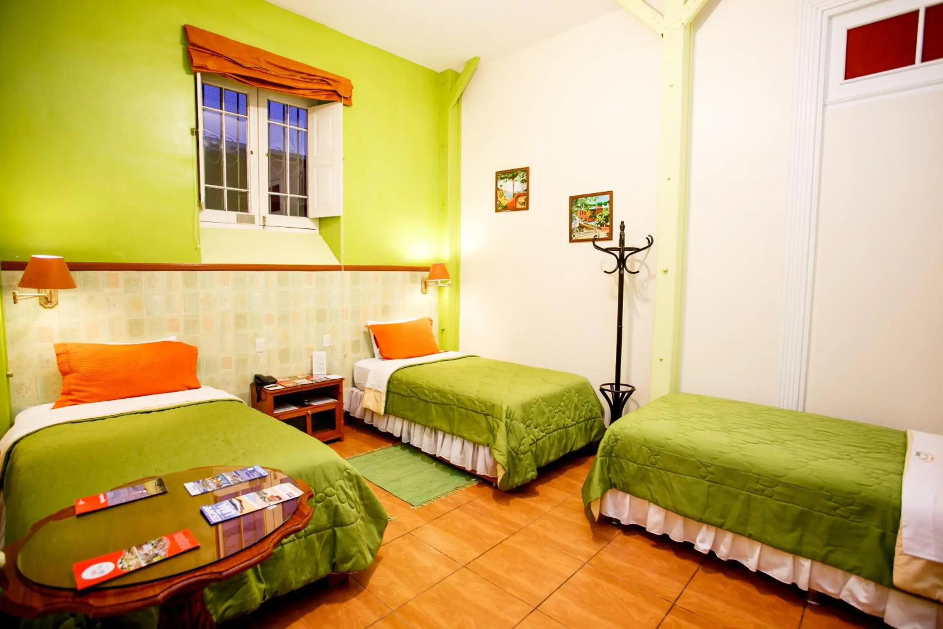 Triple Room with Private Bathroom in Lima Wari Hotel Boutique Triple Room with Private Bathroom in Lima Wari Hotel Boutique