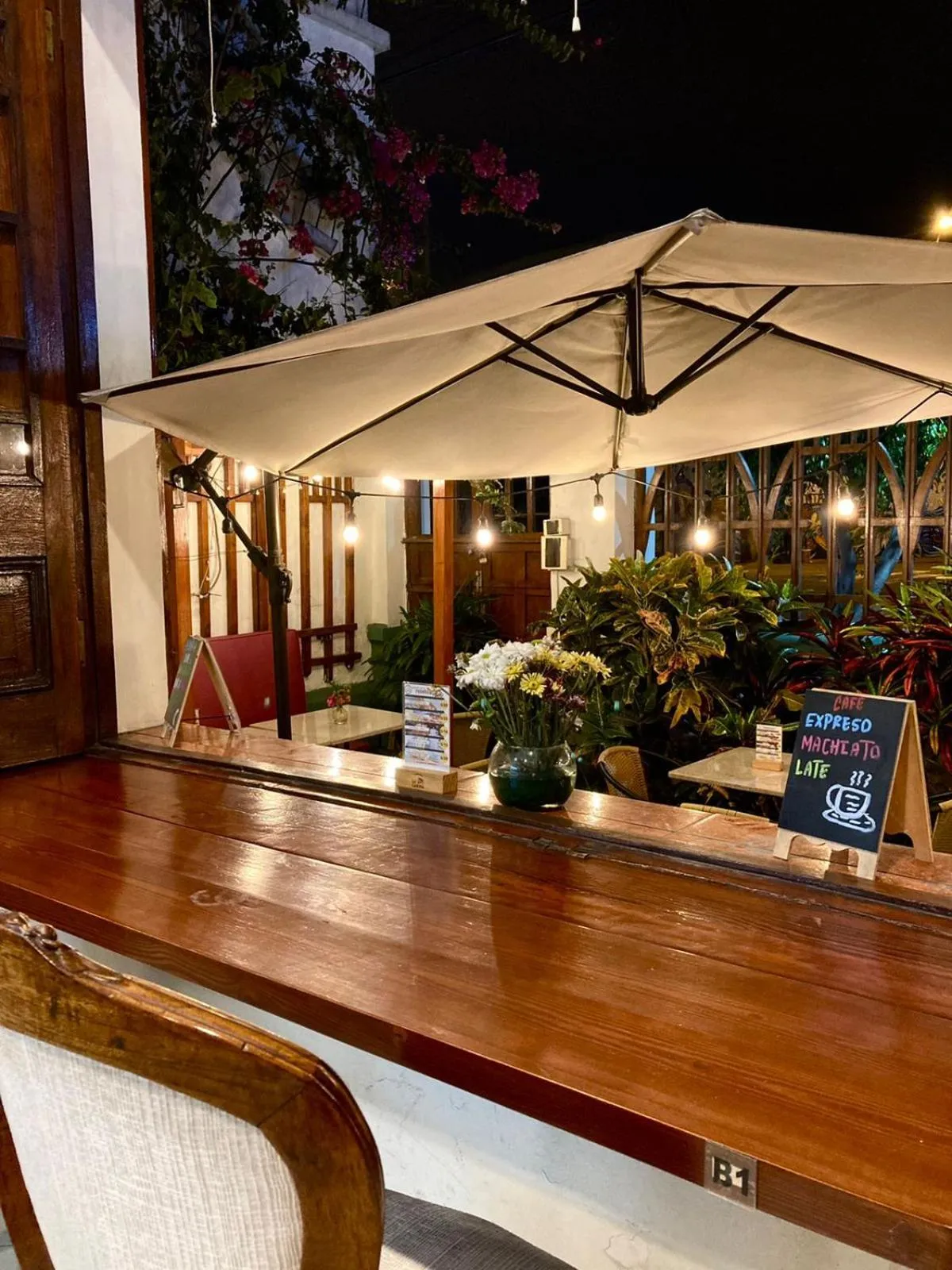 Restaurant/places to eat in Lima Wari Hotel Boutique