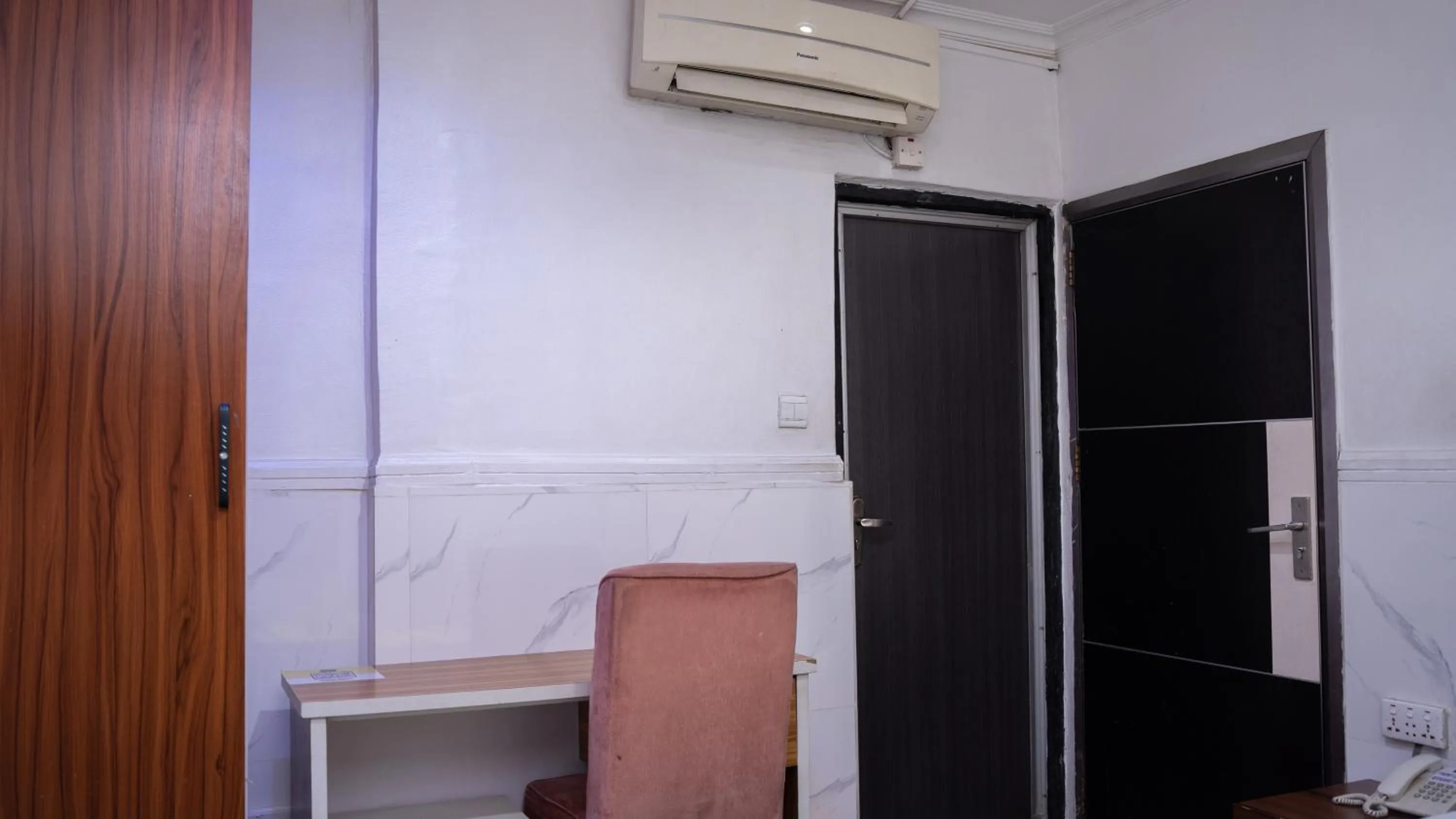 wardrobe in Sese Cottage