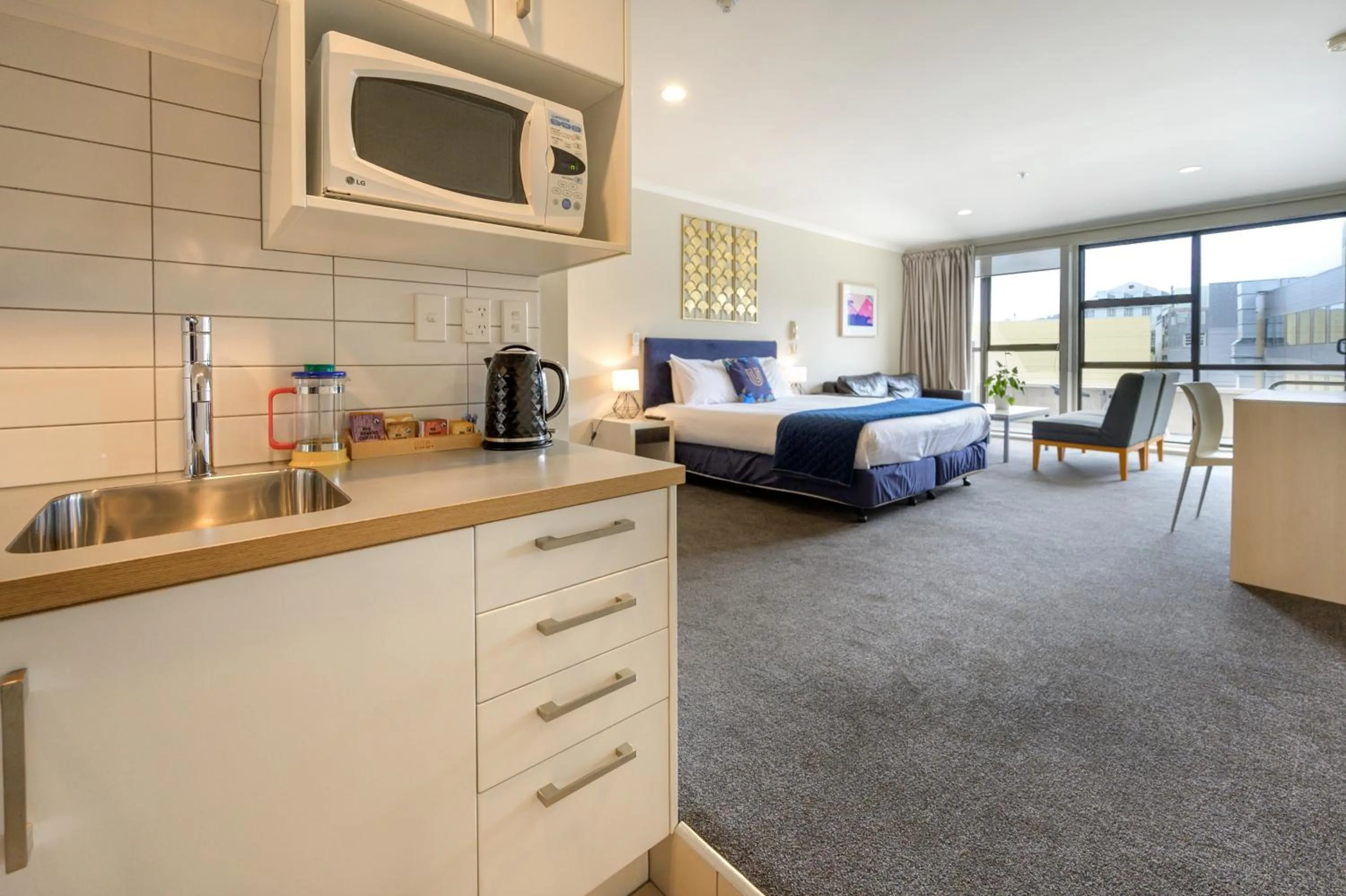 Kitchen or kitchenette, Bed in U Residence Hotel, Signature Collection by BW