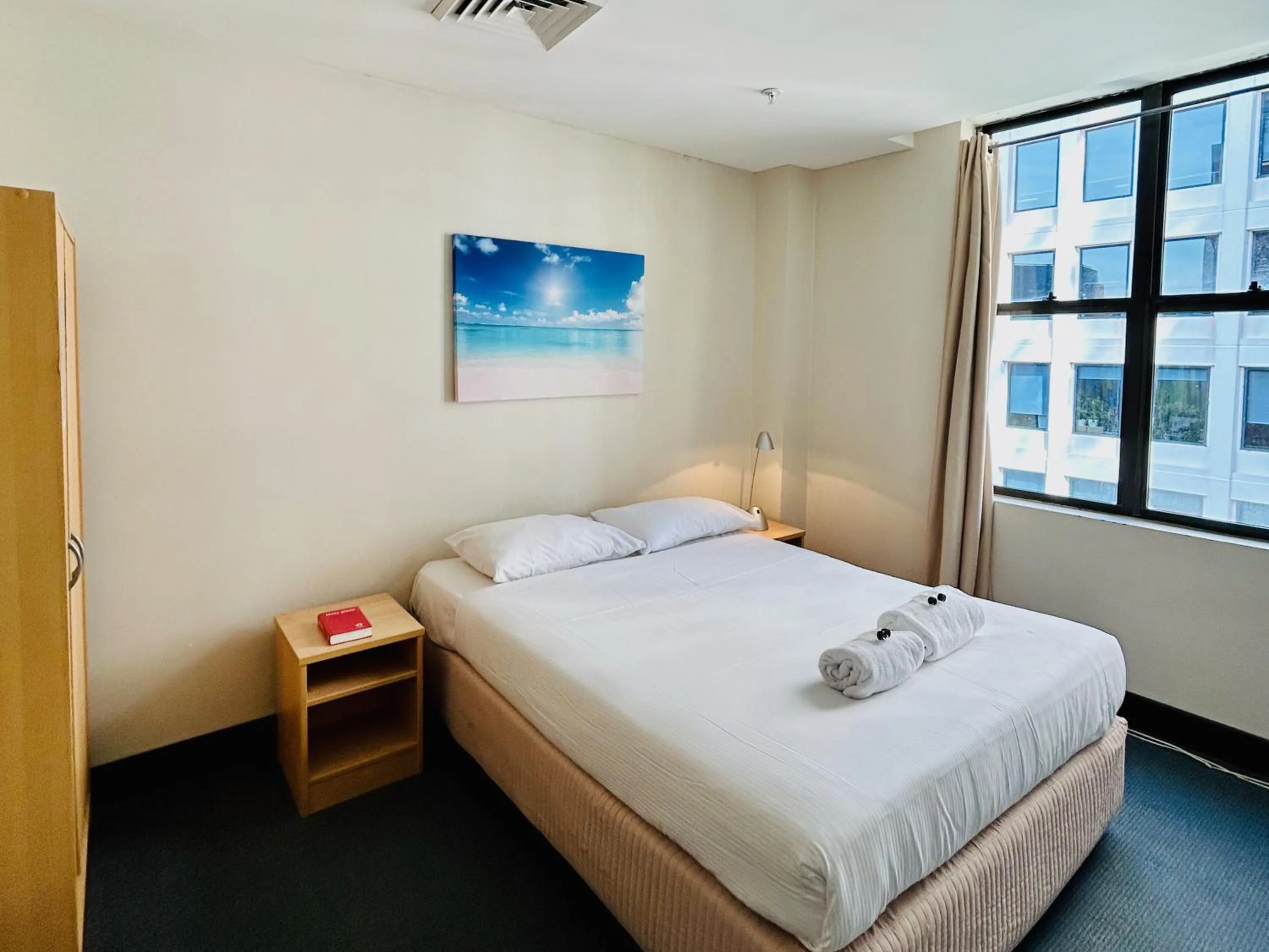 Bedroom, Bed in Siesta Sydney