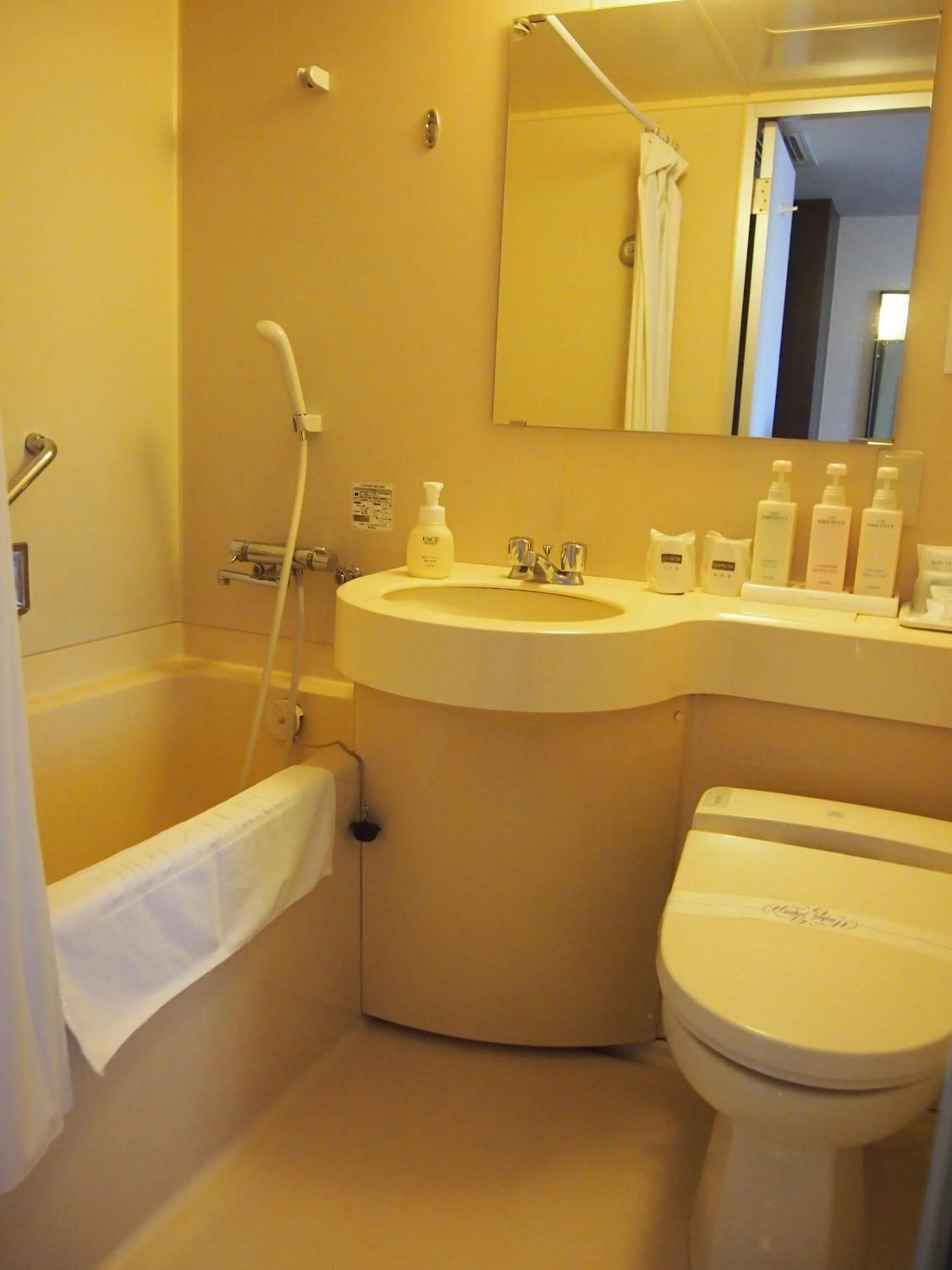 Toilet in Silk Inn Kagoshima