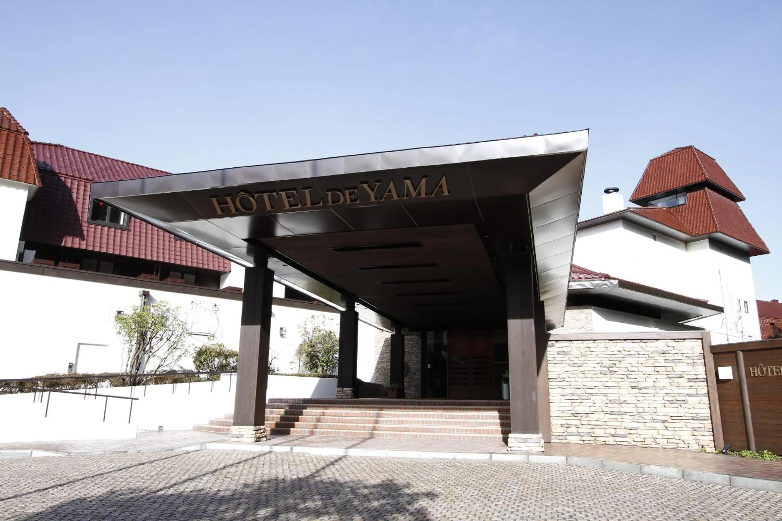 Facade/entrance in Odakyu Hotel de Yama