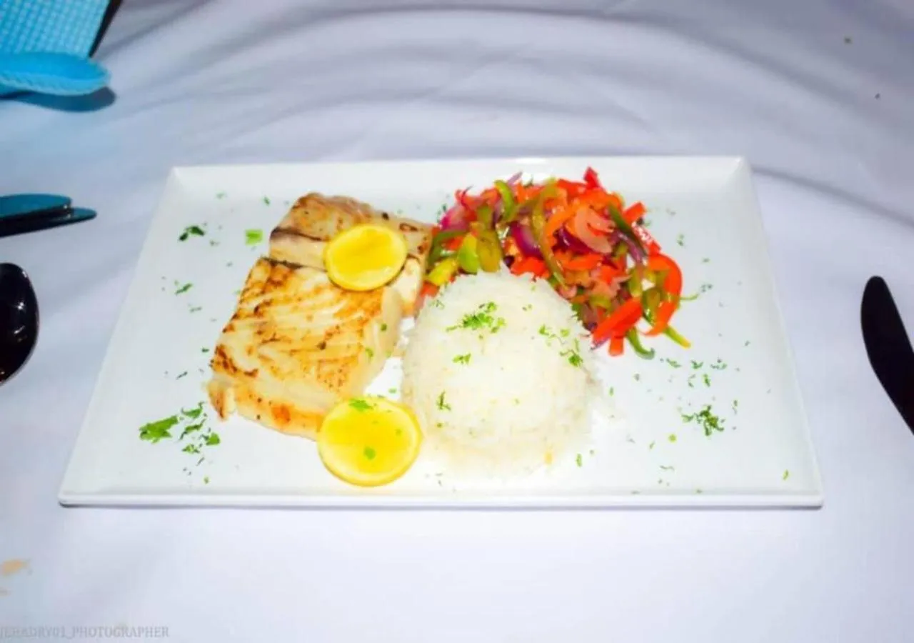 Food in Boshowa Villas