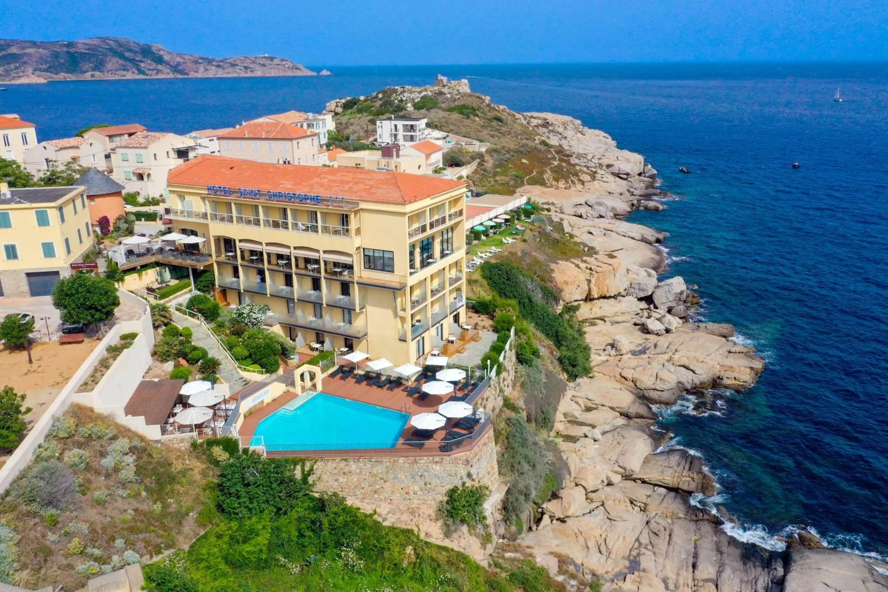 Property building in Hotel Saint Christophe