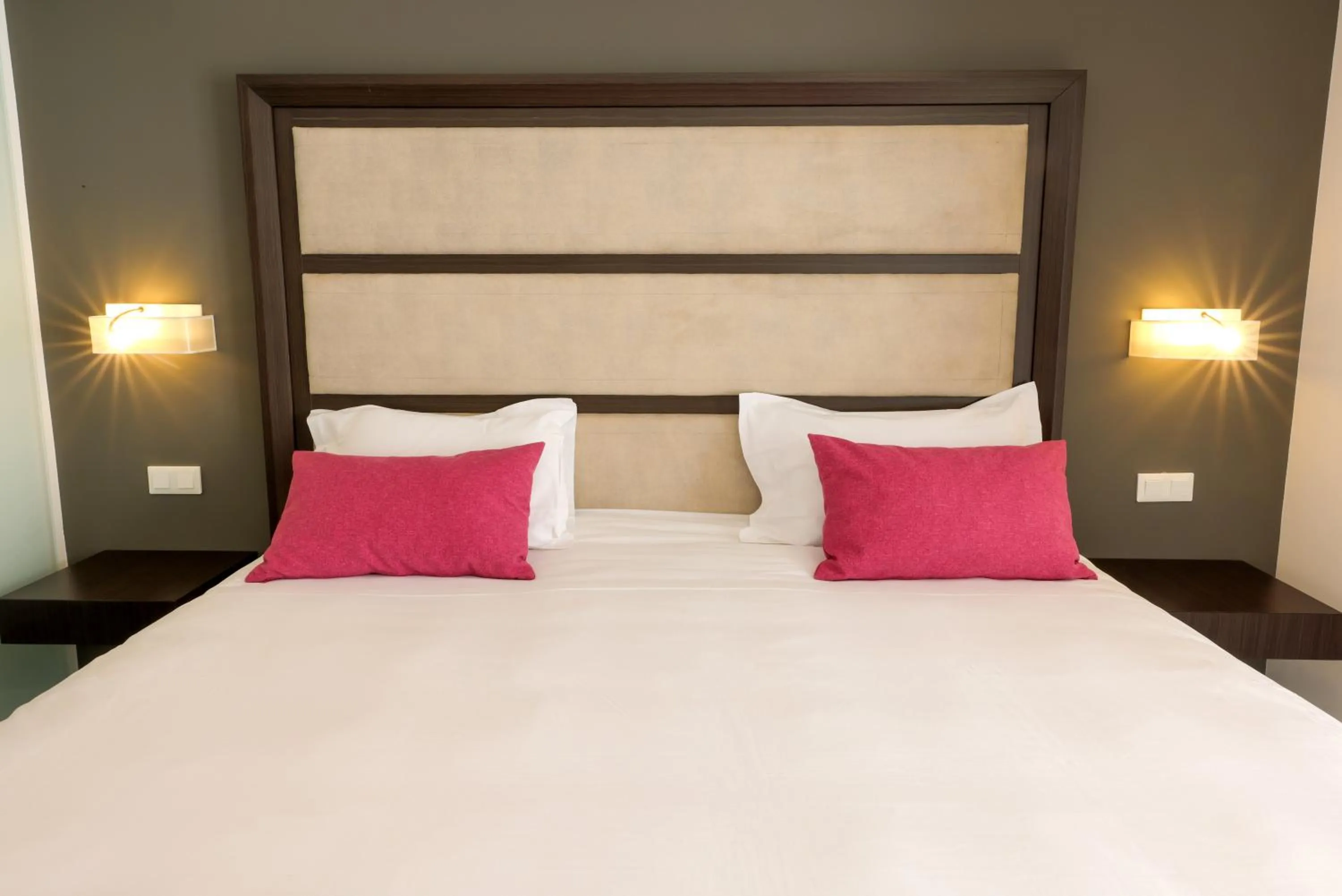 Photo of the whole room, Bed in Hotel Saint Christophe