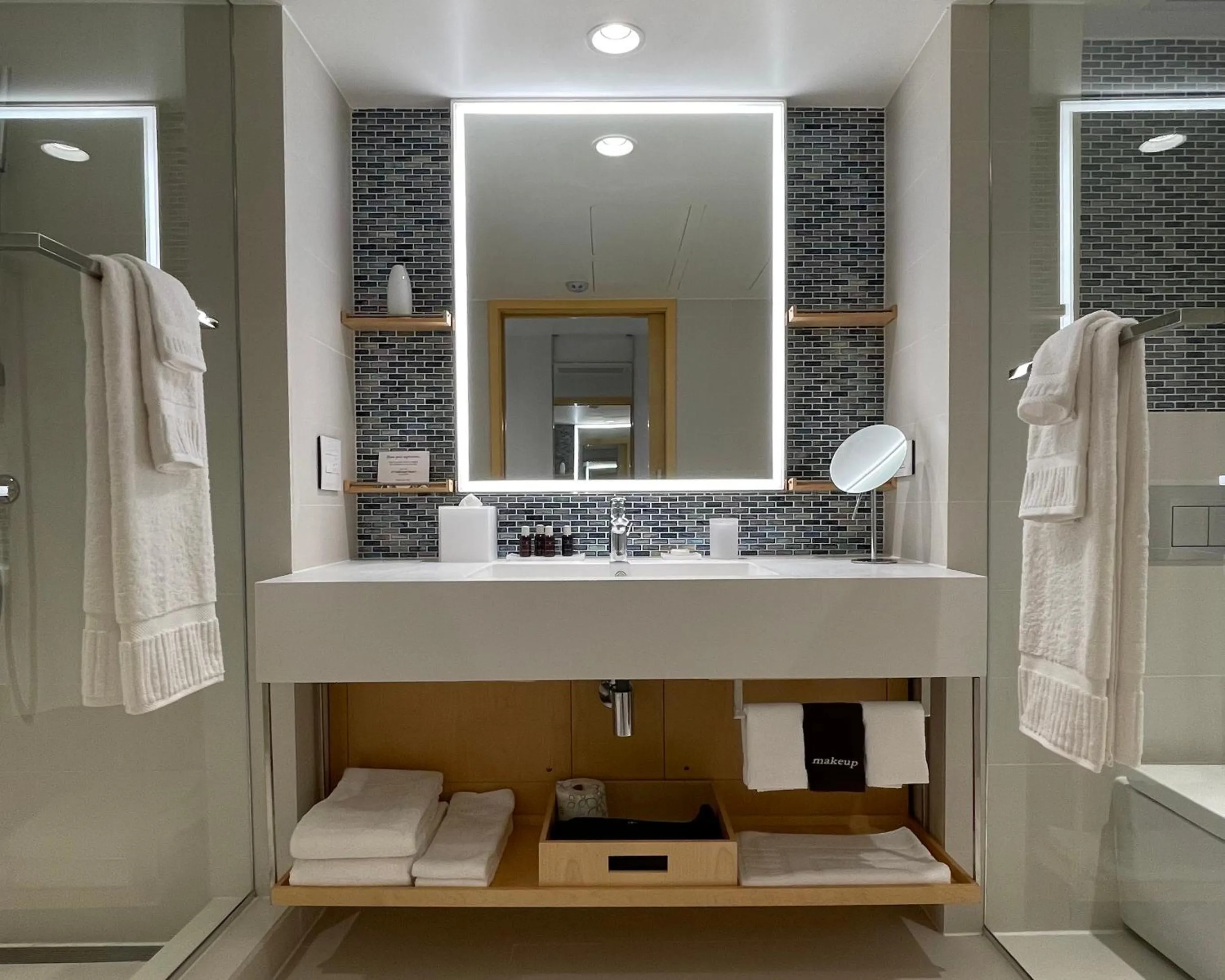 Public Bath in The Morgan Resort Spa & Village