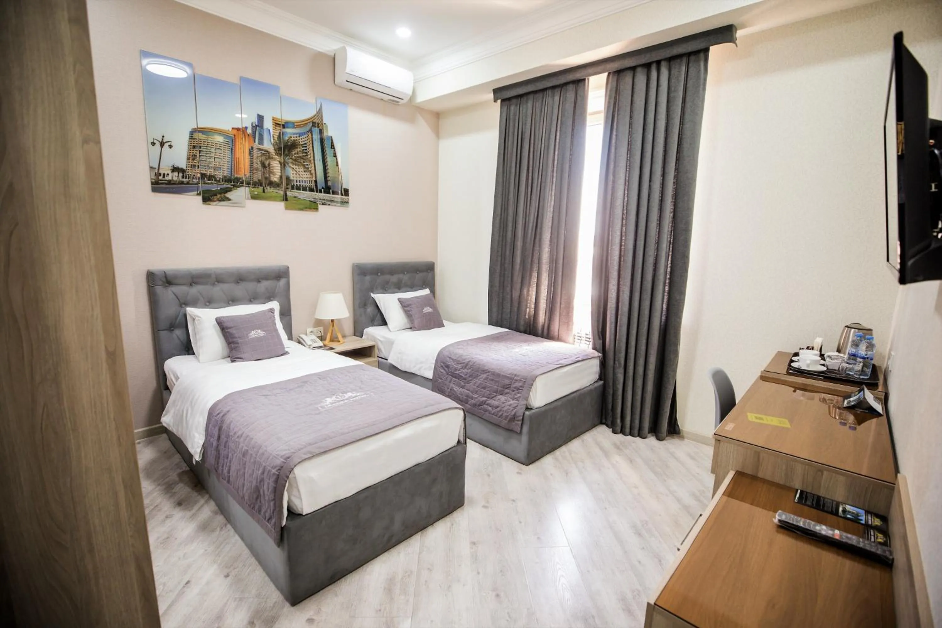 Photo of the whole room, Bed in Leader Hotel