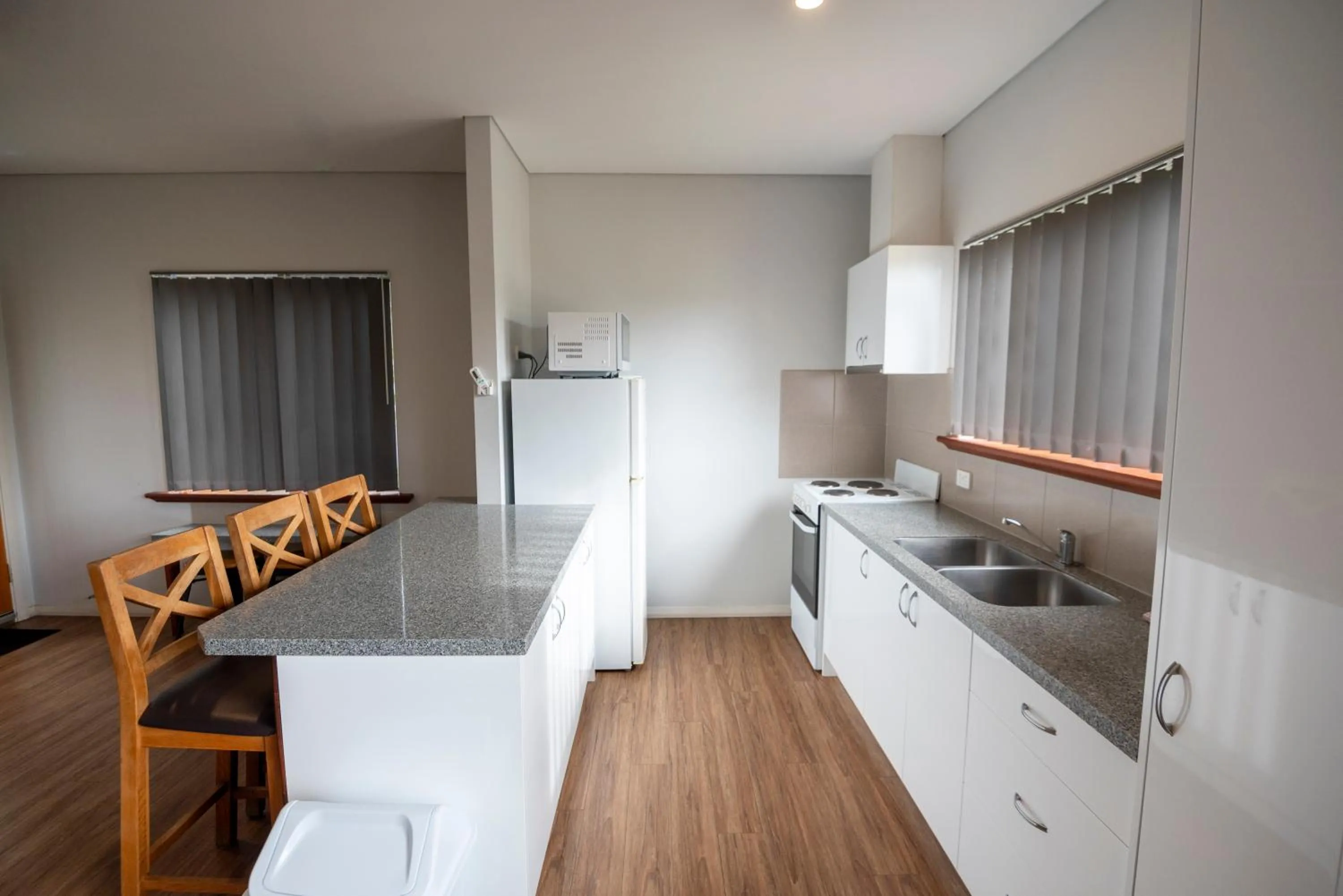 kitchen in Riverview Tourist Park