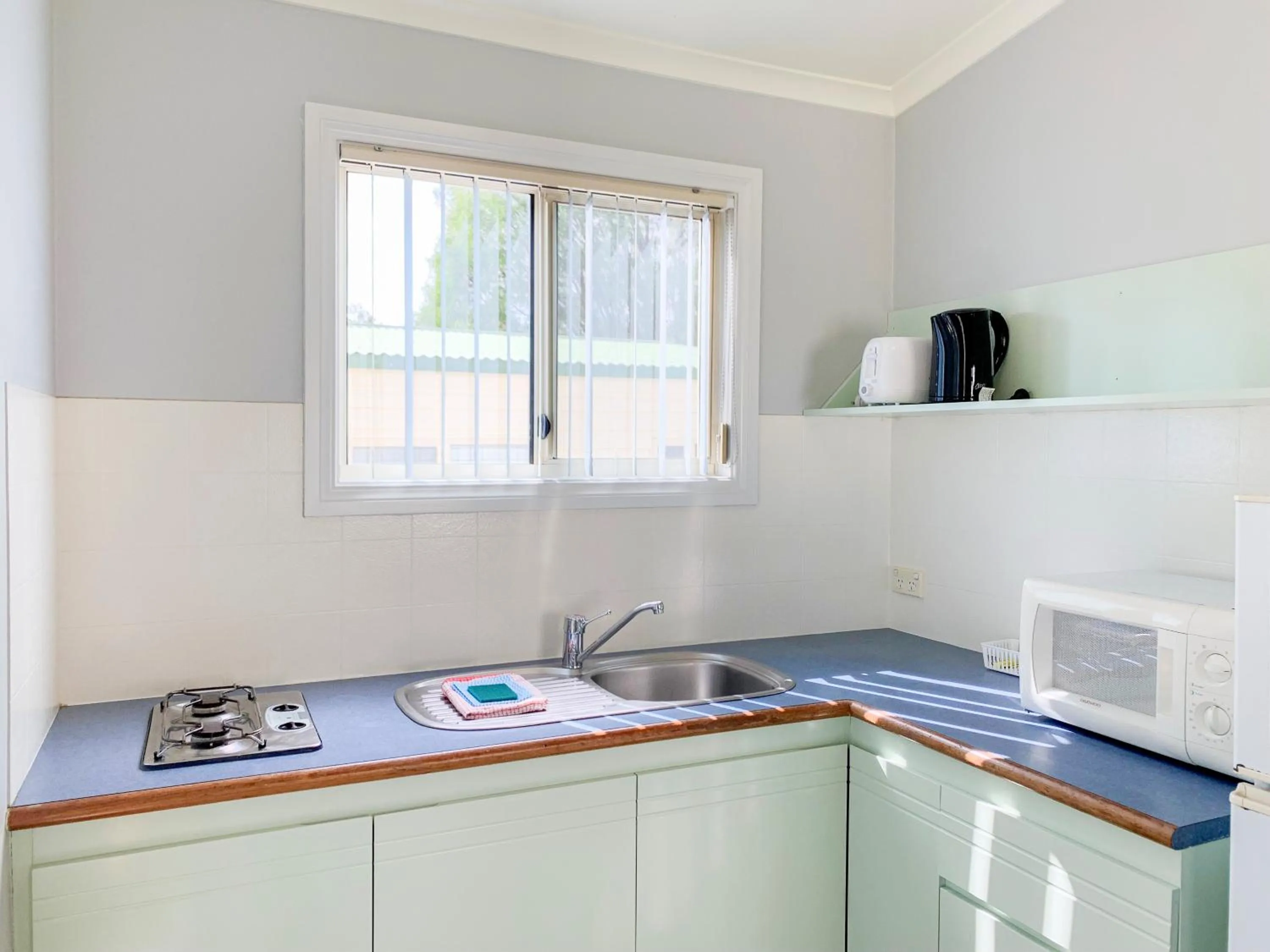 Kitchen or kitchenette in Riverview Tourist Park