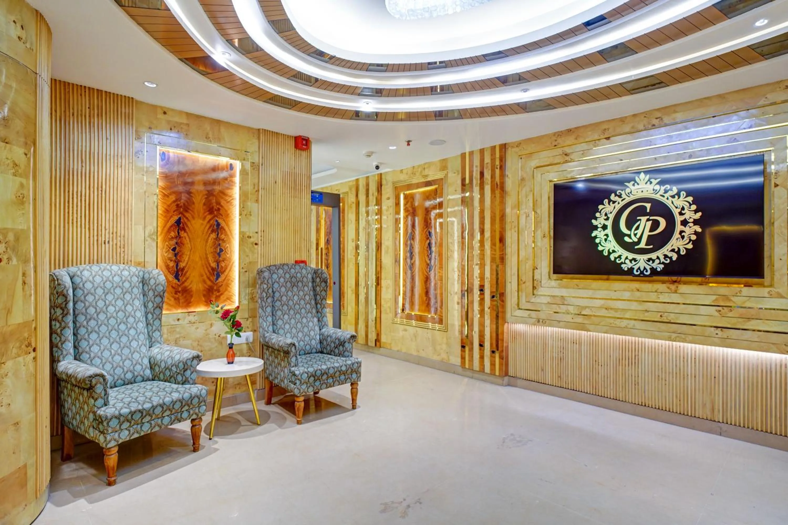 Seating area in Hotel Gold Palace - 03 Mins Walk From New Delhi Railway Station