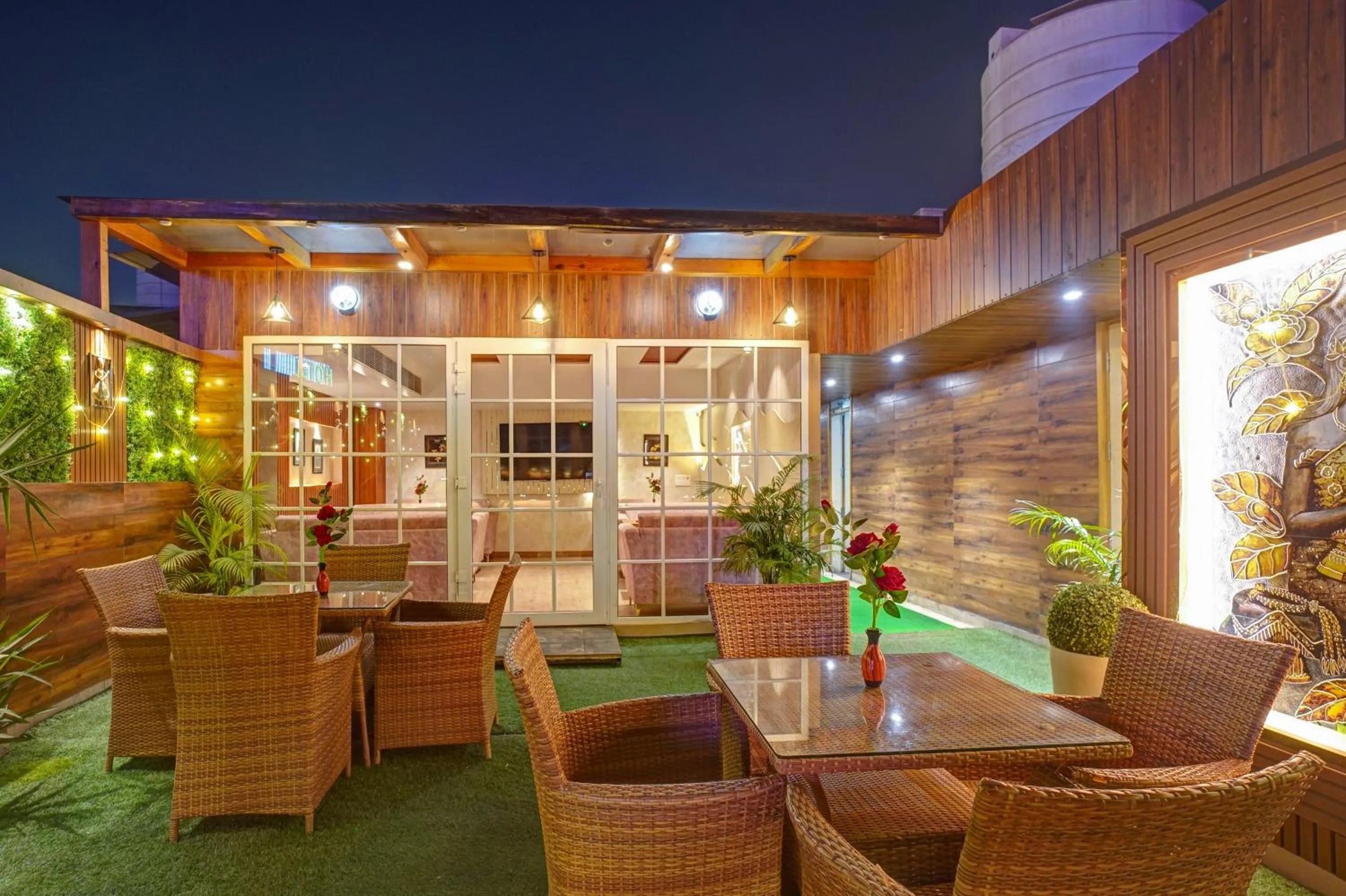 Patio in Hotel Gold Palace - 03 Mins Walk From New Delhi Railway Station