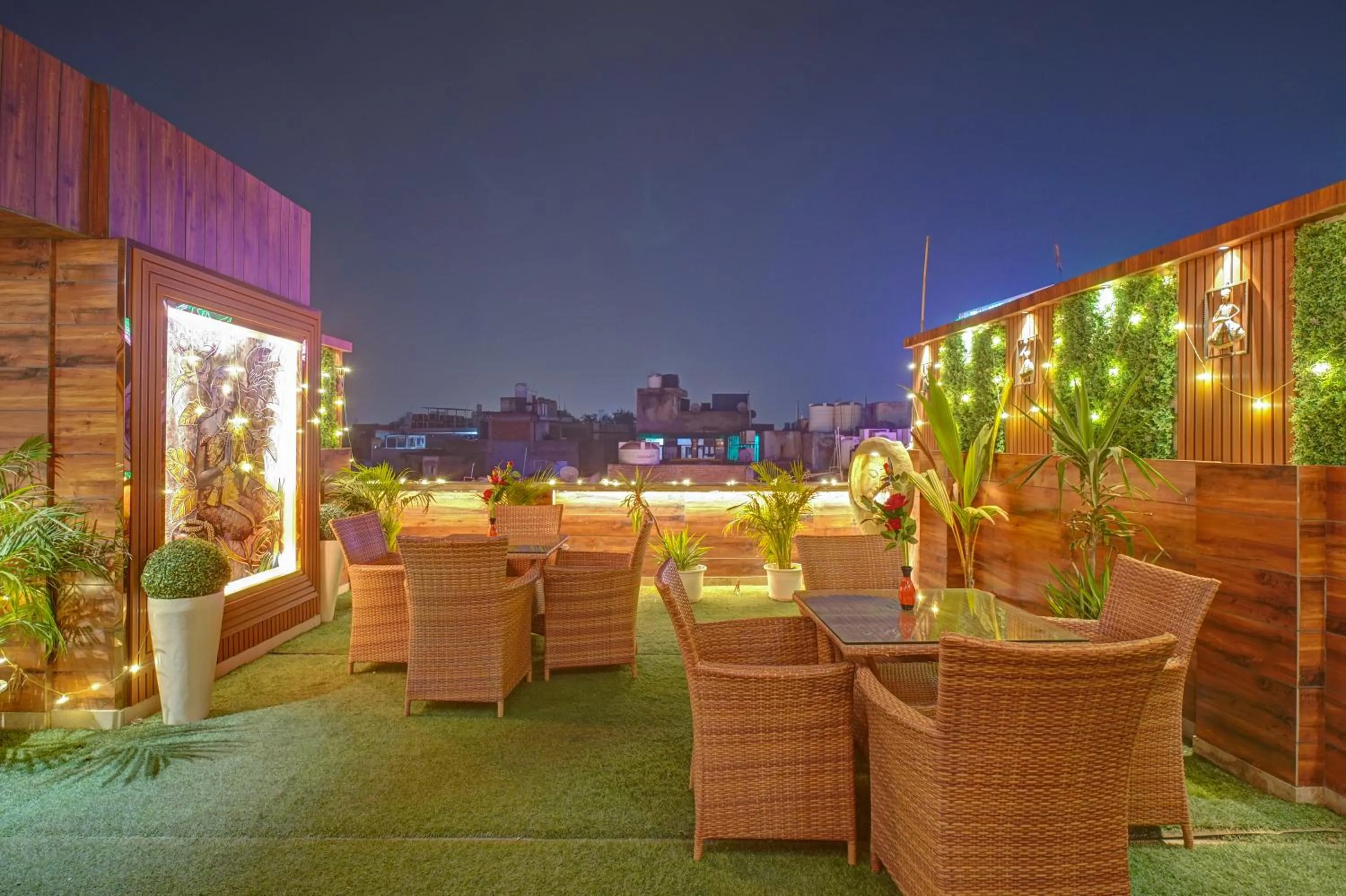 Patio in Hotel Gold Palace - 03 Mins Walk From New Delhi Railway Station