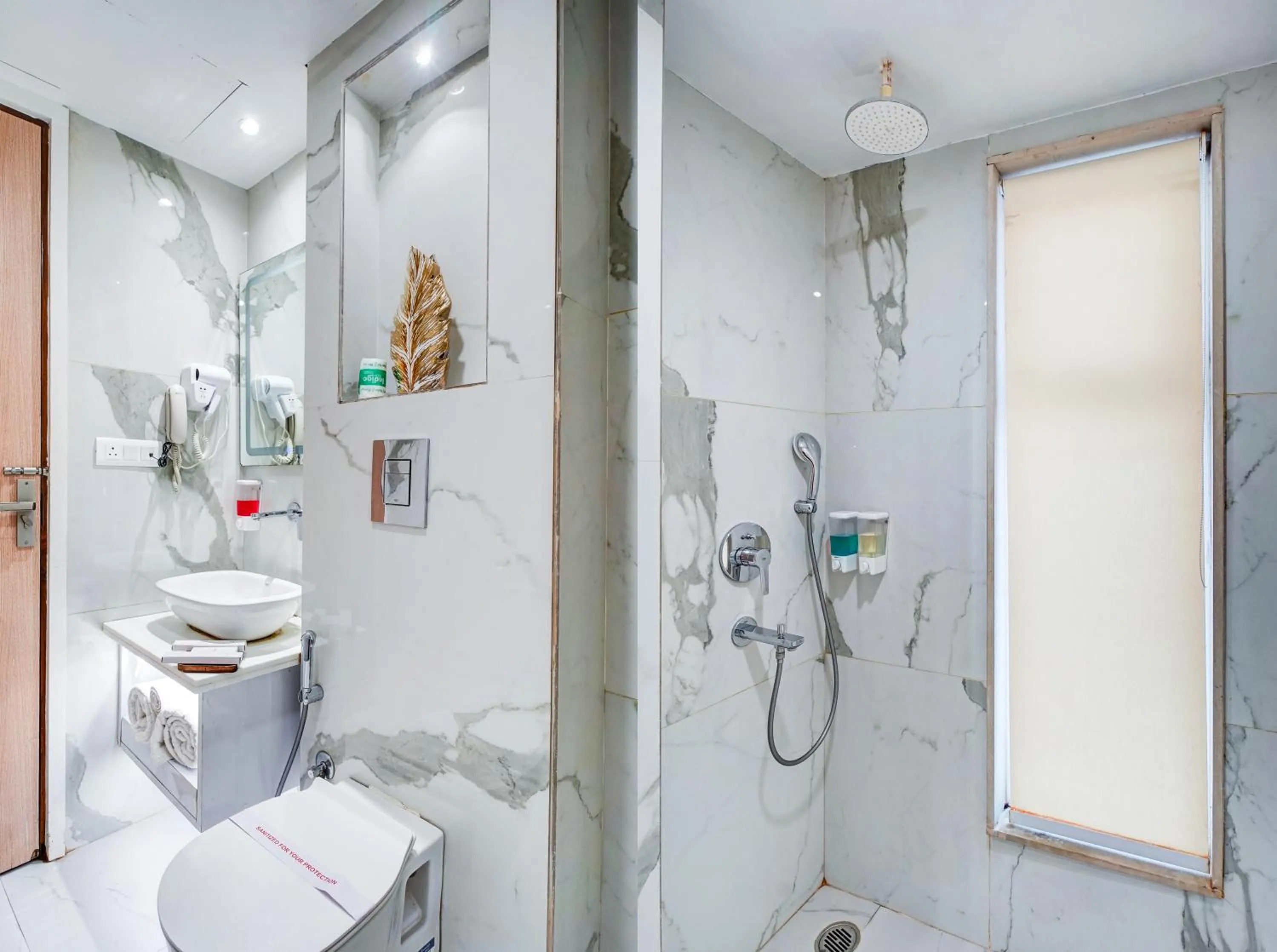 Shower in Hotel Gold Palace - 03 Mins Walk From New Delhi Railway Station