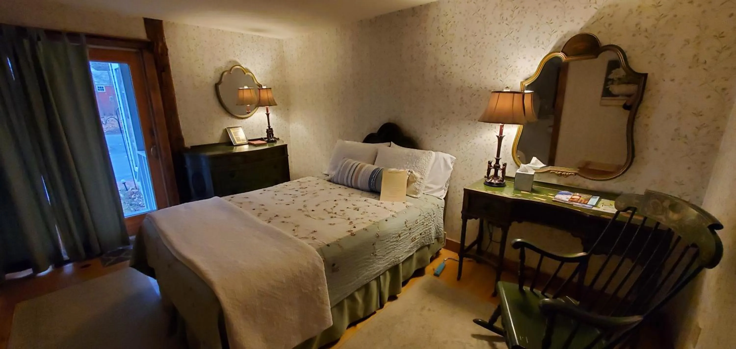 Bed in Carriage Barn Inn