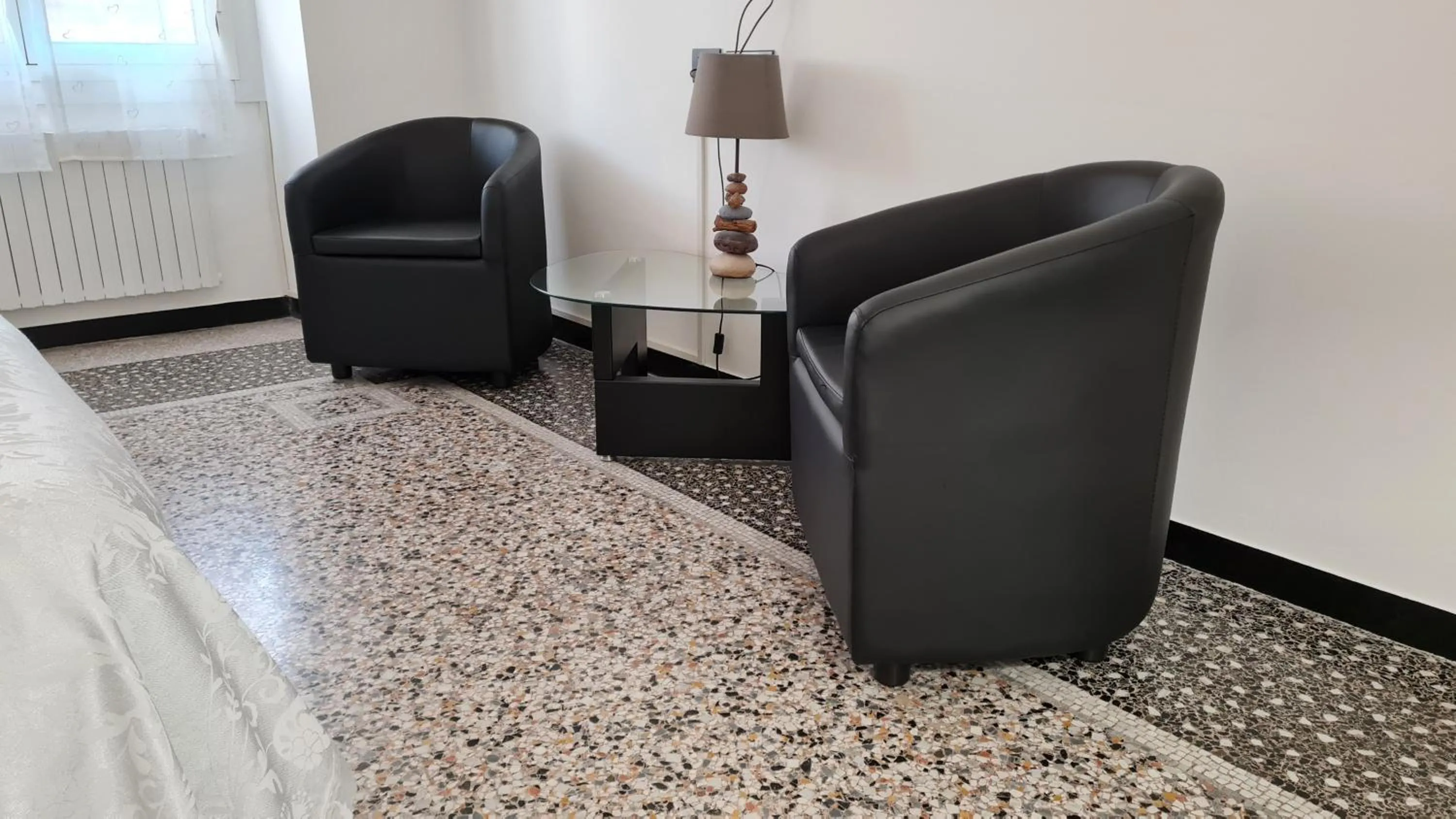 Seating Area in BASILICO Genova