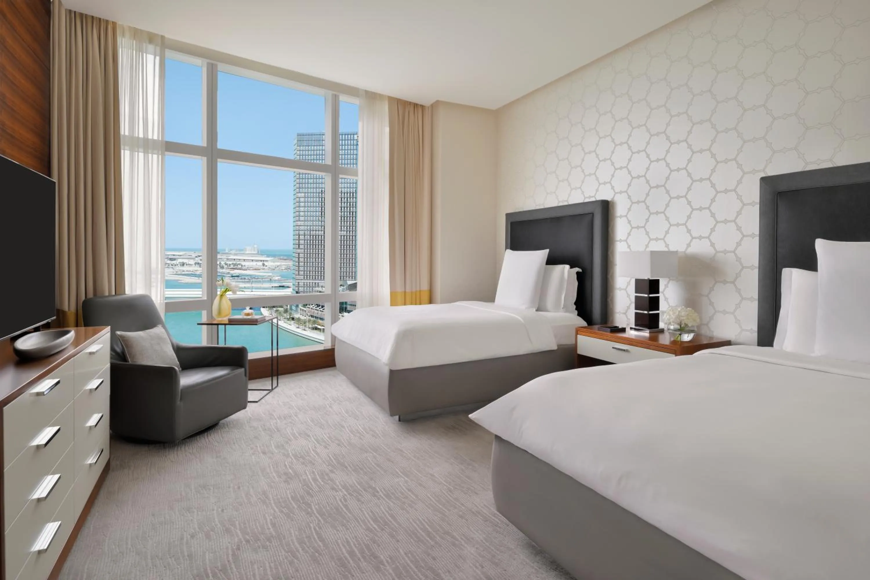 Bedroom, Bed in Rosewood Abu Dhabi