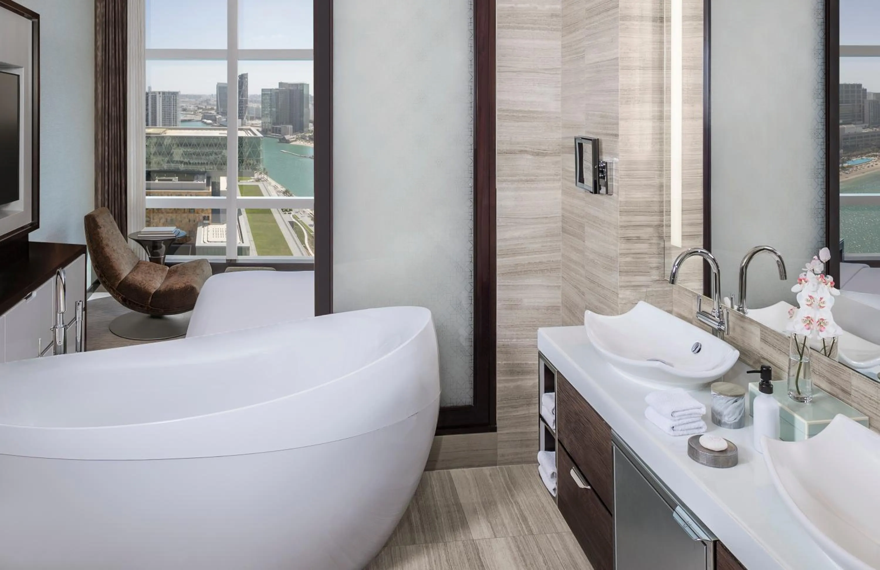 Bathroom in Rosewood Abu Dhabi