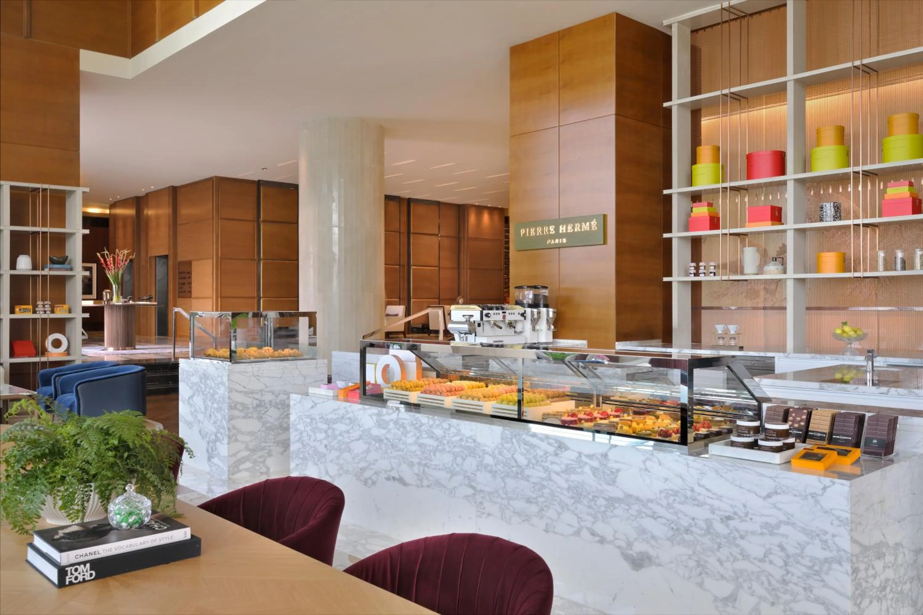 Restaurant/places to eat in Rosewood Abu Dhabi