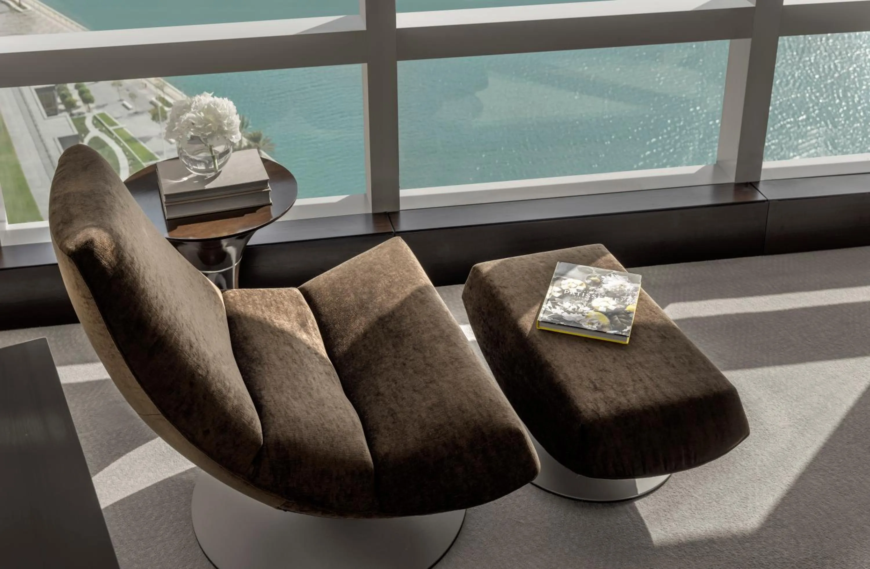 Living room in Rosewood Abu Dhabi