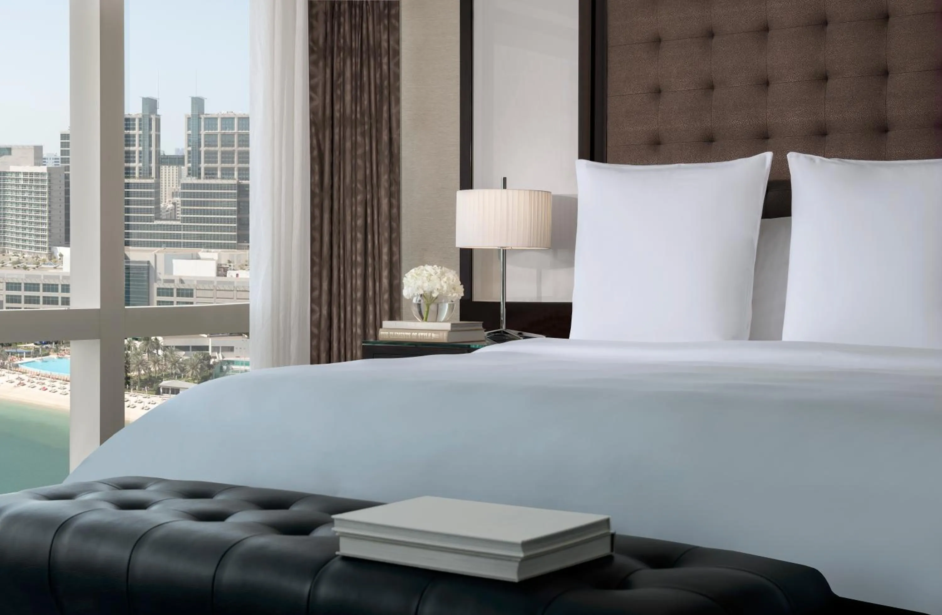 Bedroom, Bed in Rosewood Abu Dhabi