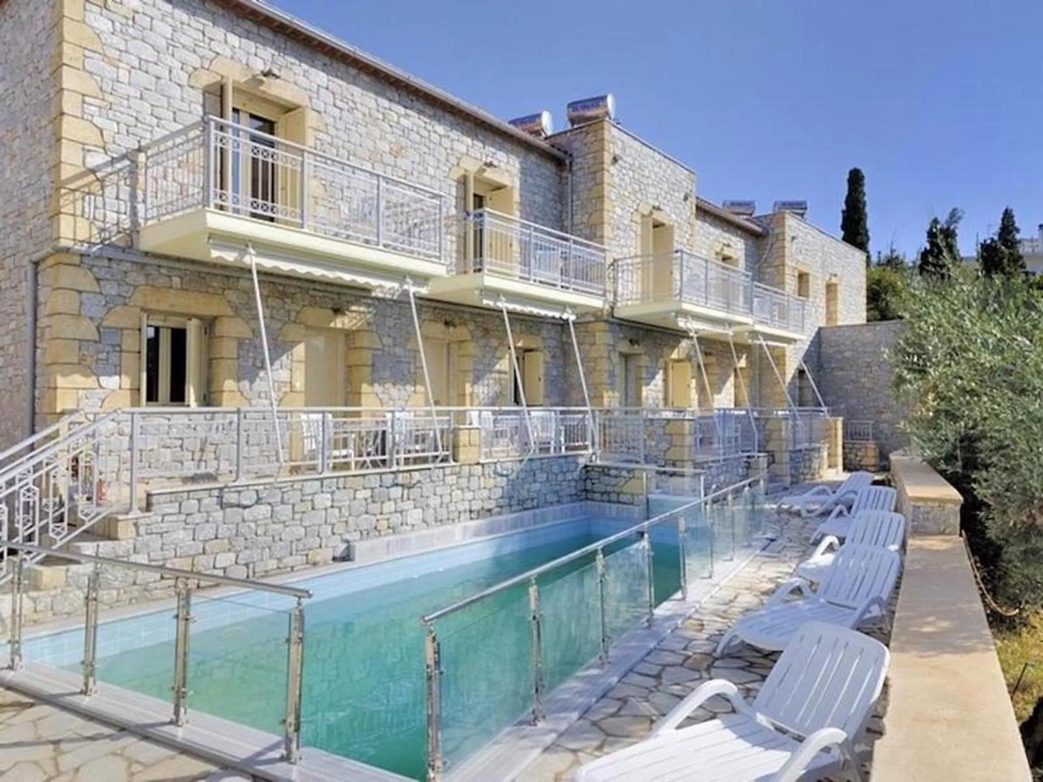 Property building in Manoleas Villas - Apartment 8