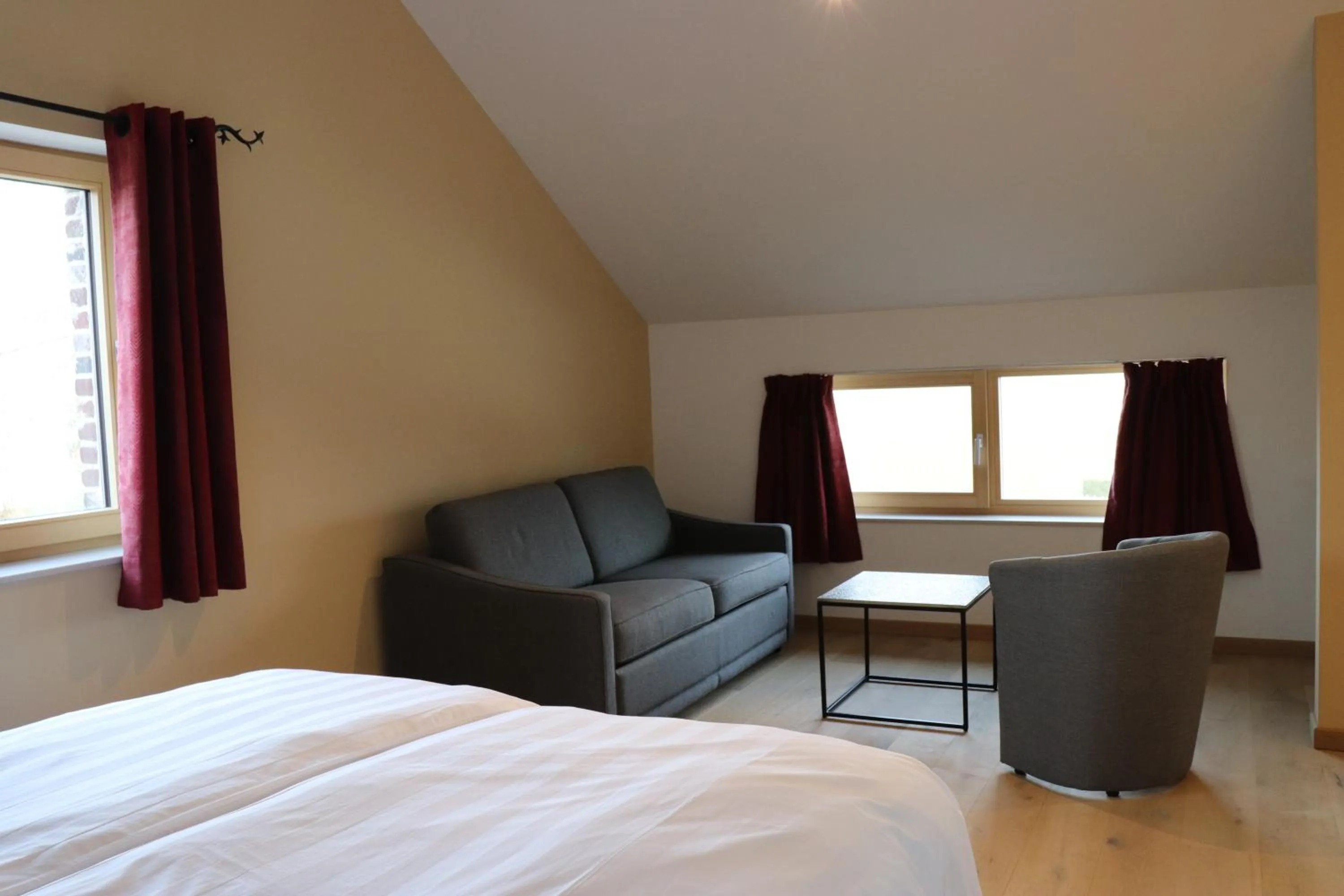 Photo of the whole room in In de gloria