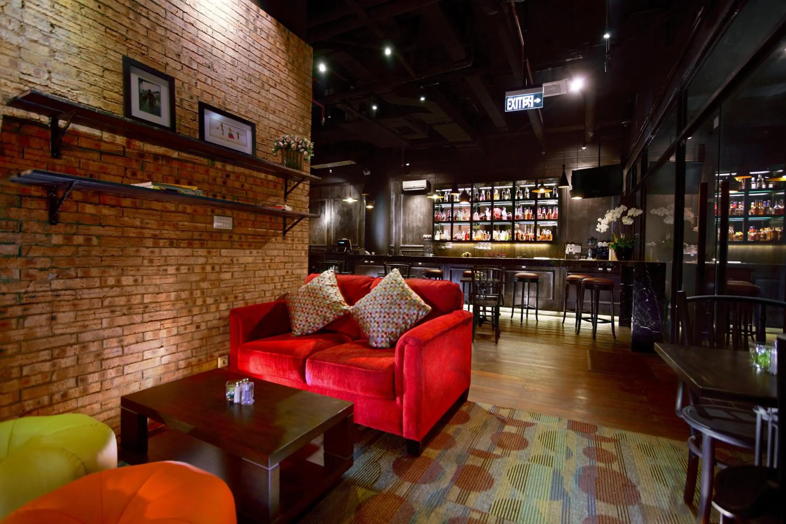 Lounge or bar in Neo Hotel Melawai by ASTON