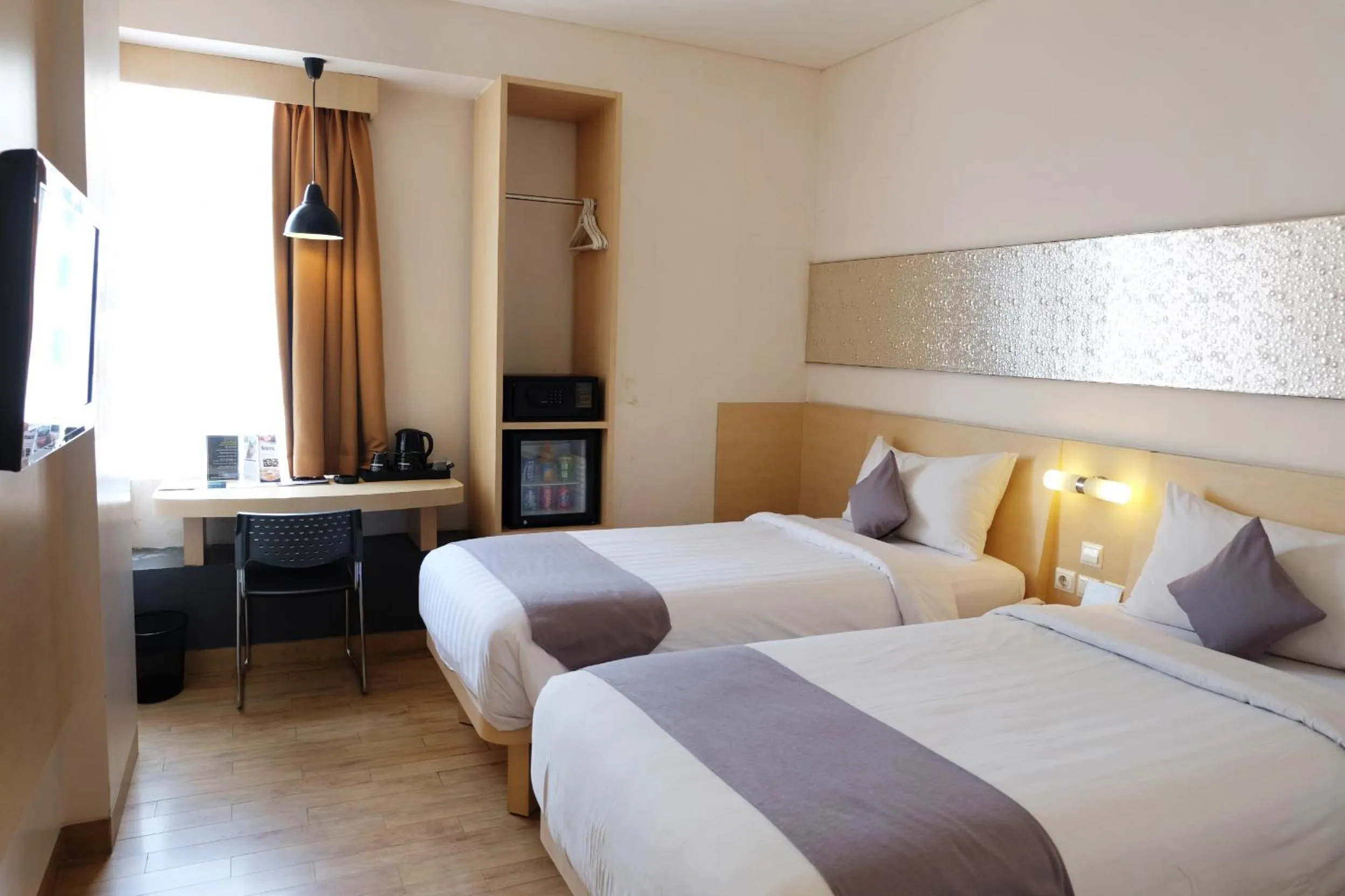 Day in Neo Hotel Melawai by ASTON