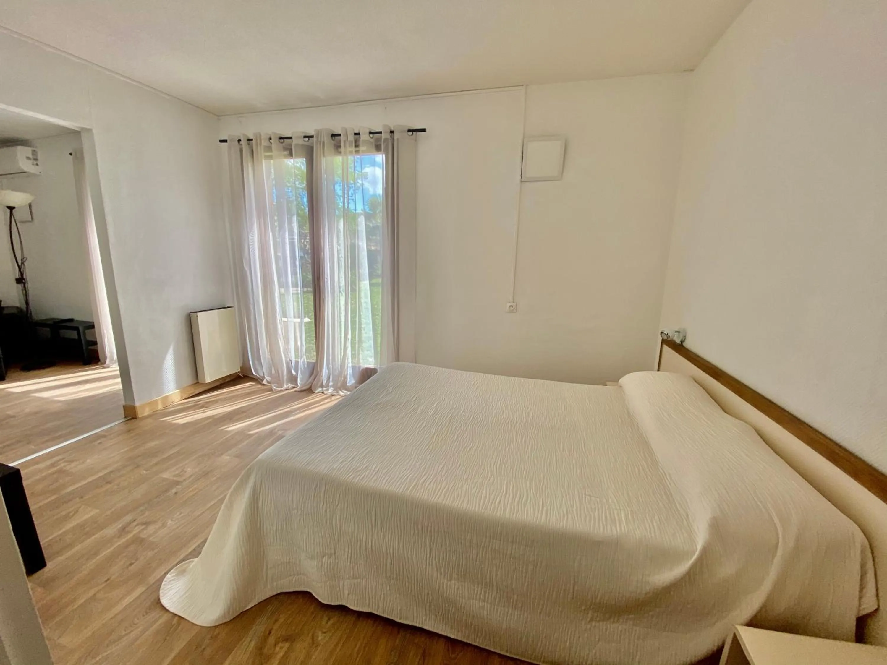 Bed in Hotel - Restaurant de la Paix