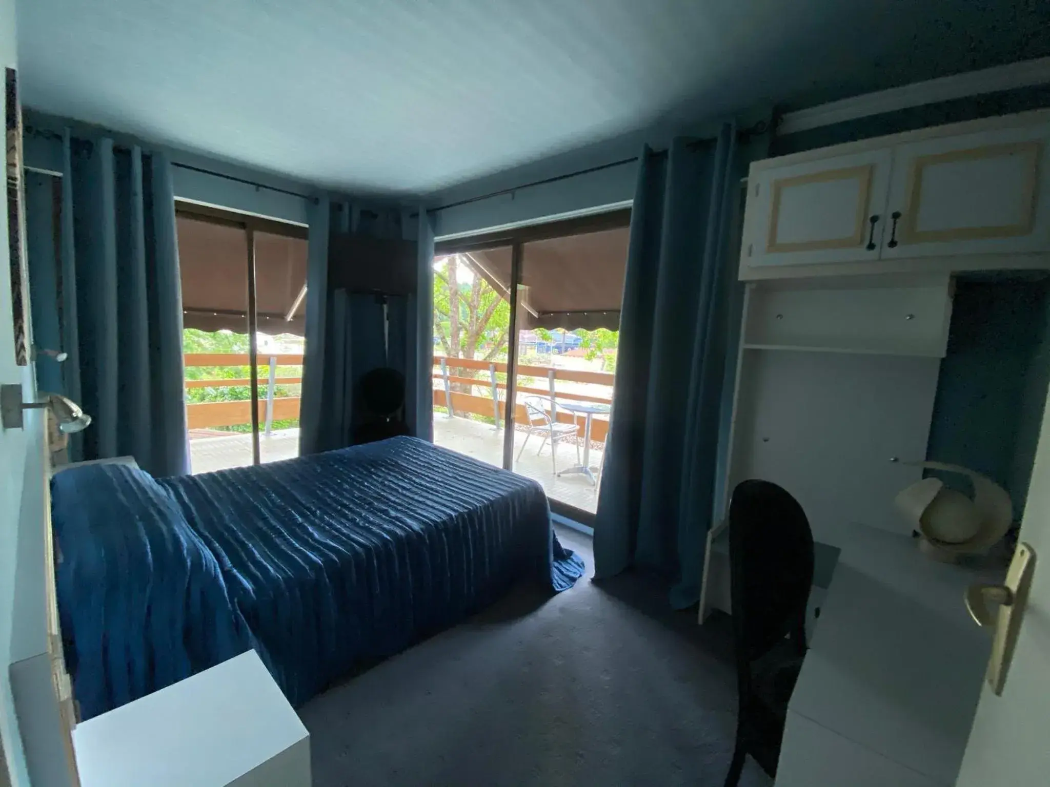 Double Room with Terrace in Hotel - Restaurant de la Paix Double Room with Terrace in Hotel - Restaurant de la Paix