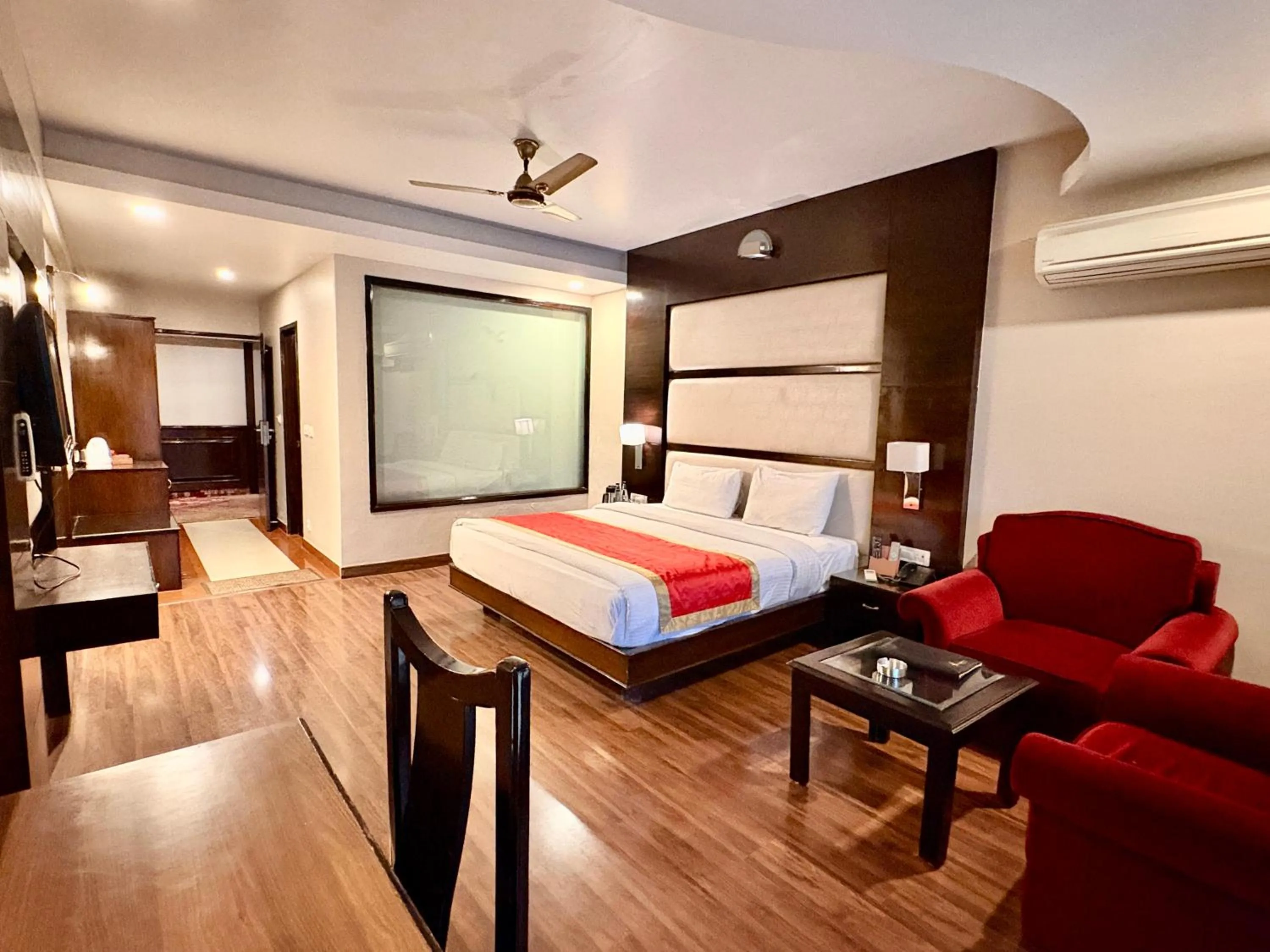 Bedroom, Bed in Indraprastha Resort Dalhousie