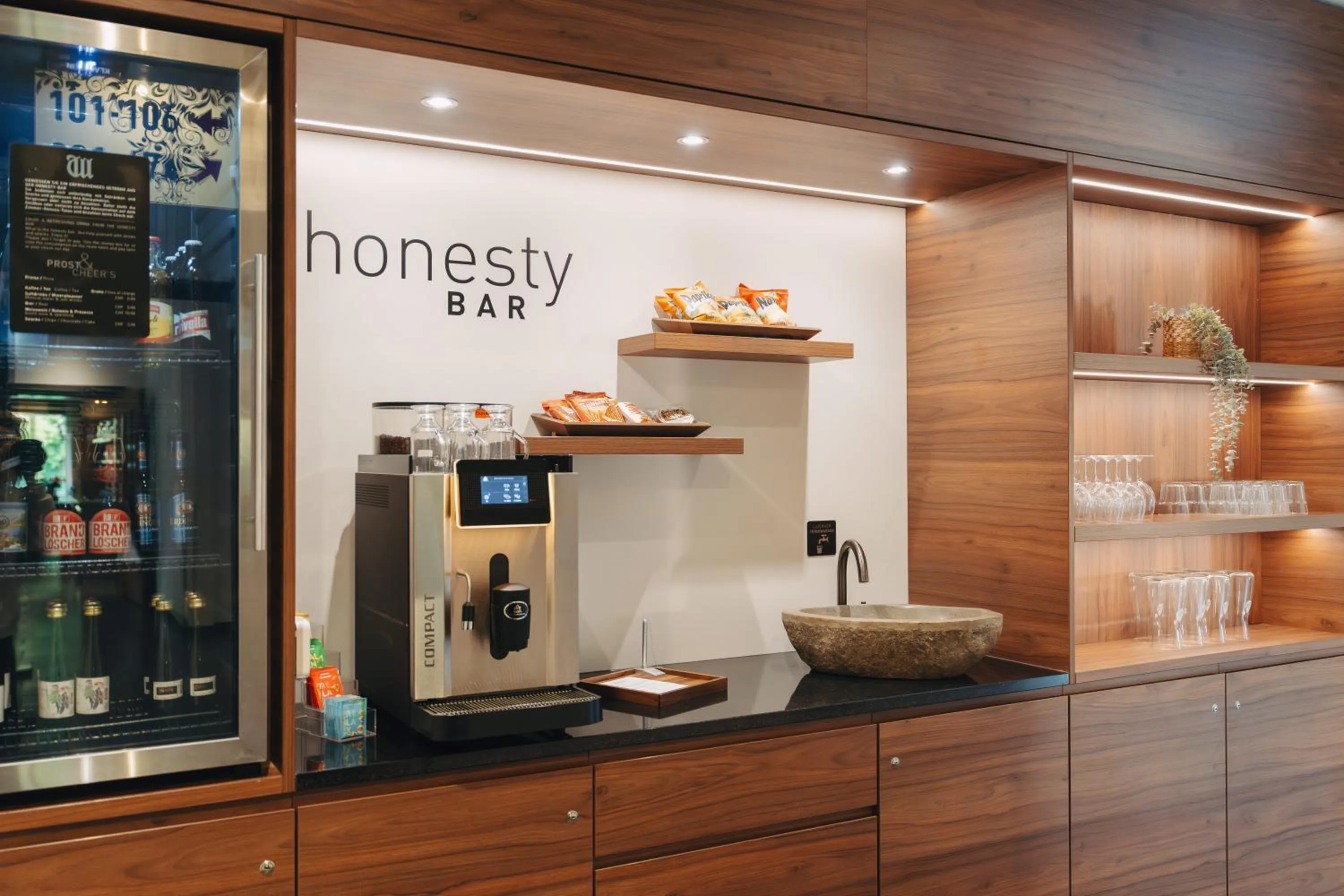 Food and drinks in Boutique Hotel Waldegg - Self-Check-in