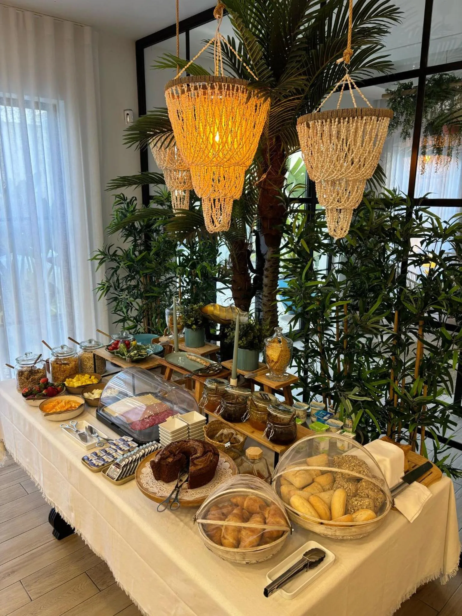 Breakfast in Marsuites