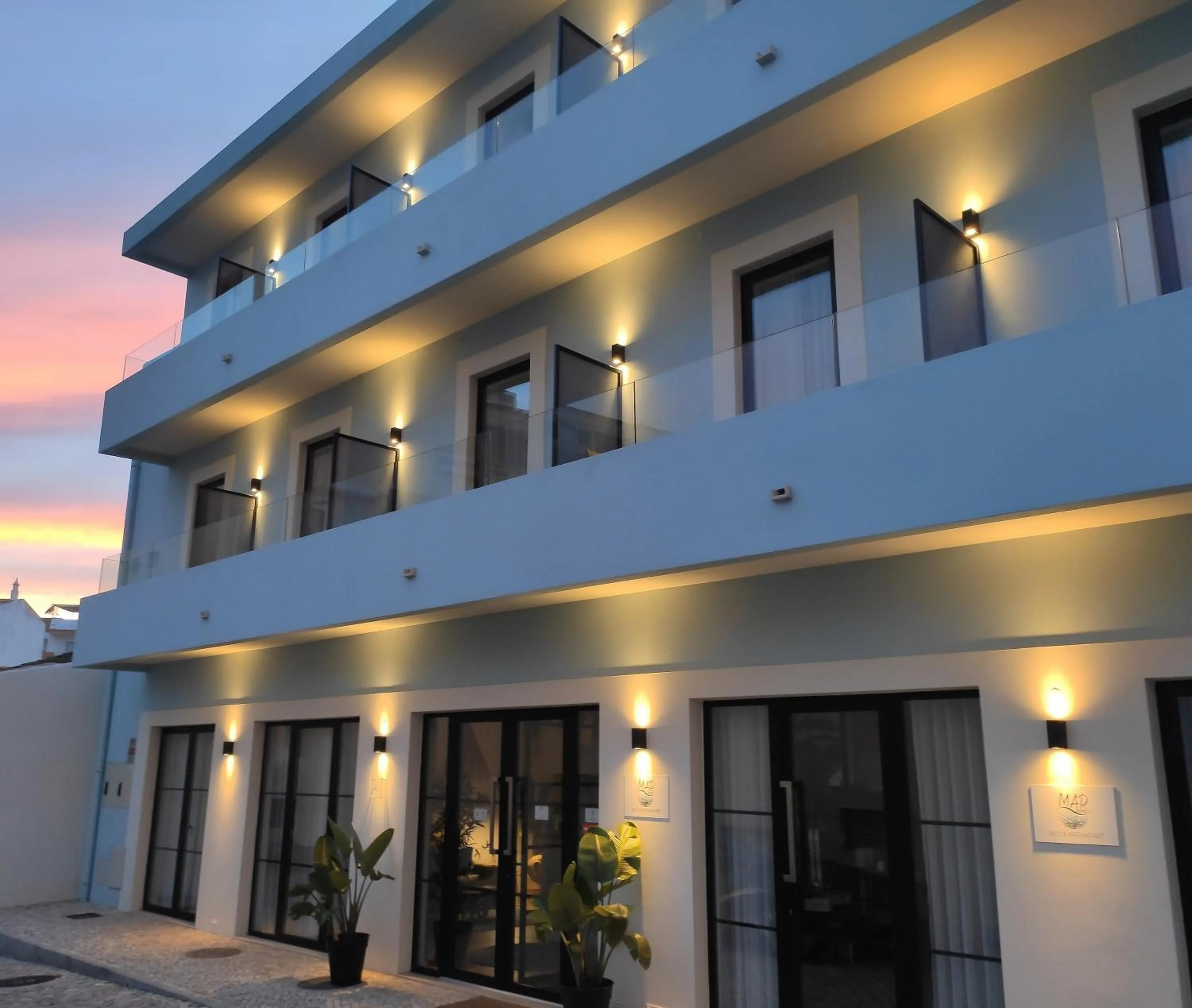 Property building in Marsuites