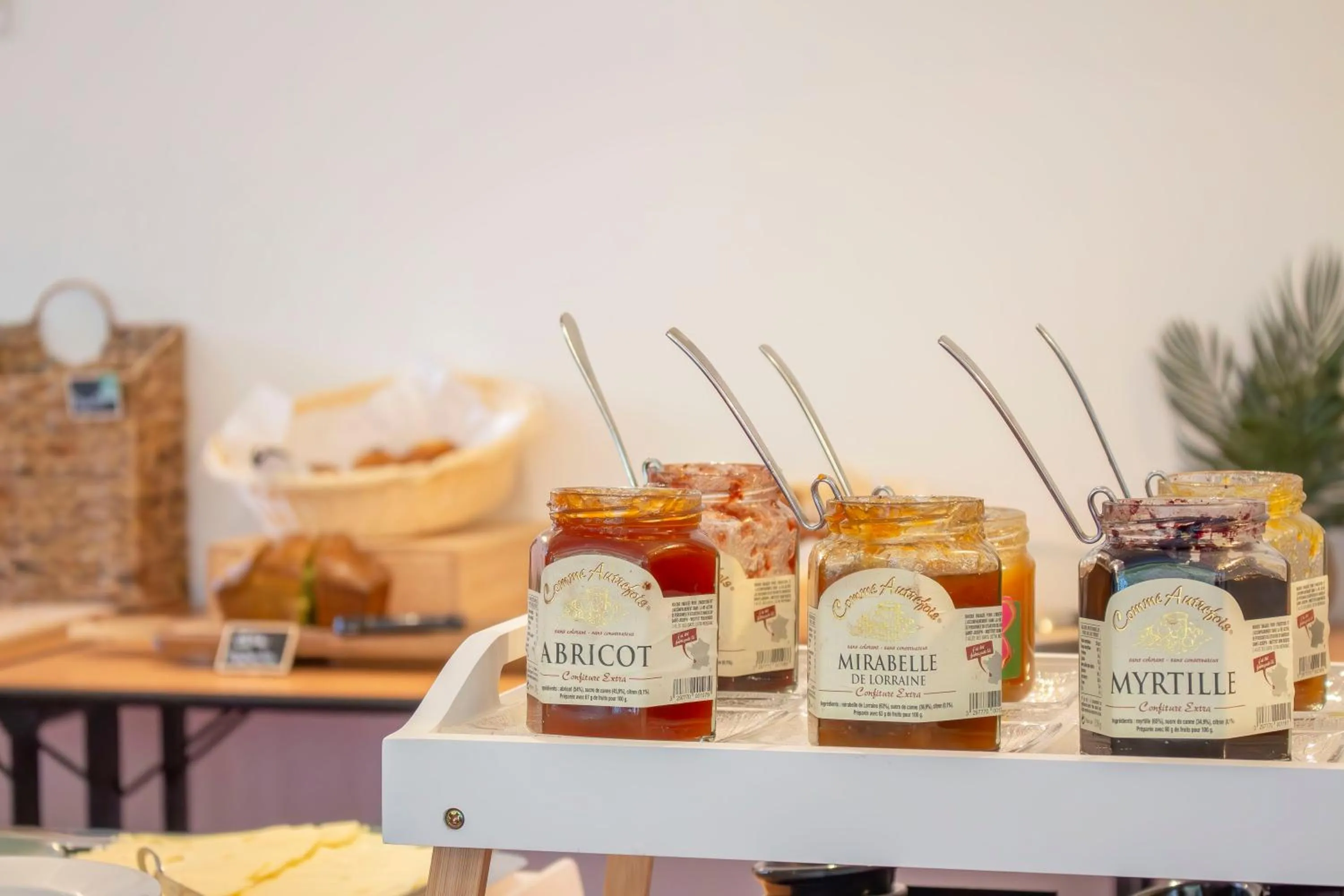 Buffet breakfast in Brit Hotel Bordeaux Aéroport - Le Soretel