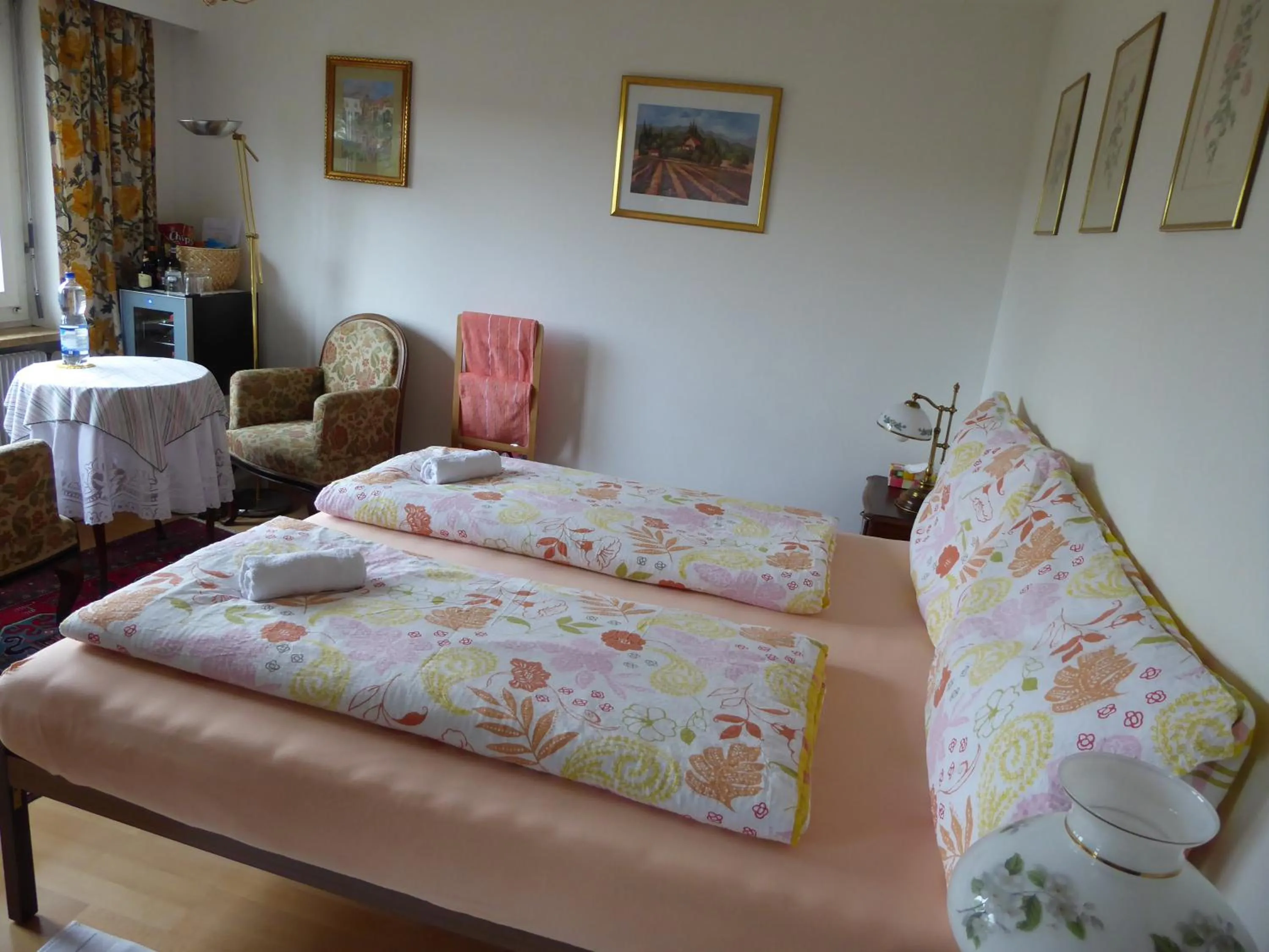 Photo of the whole room, Bed in B&B Pappelweg - 2