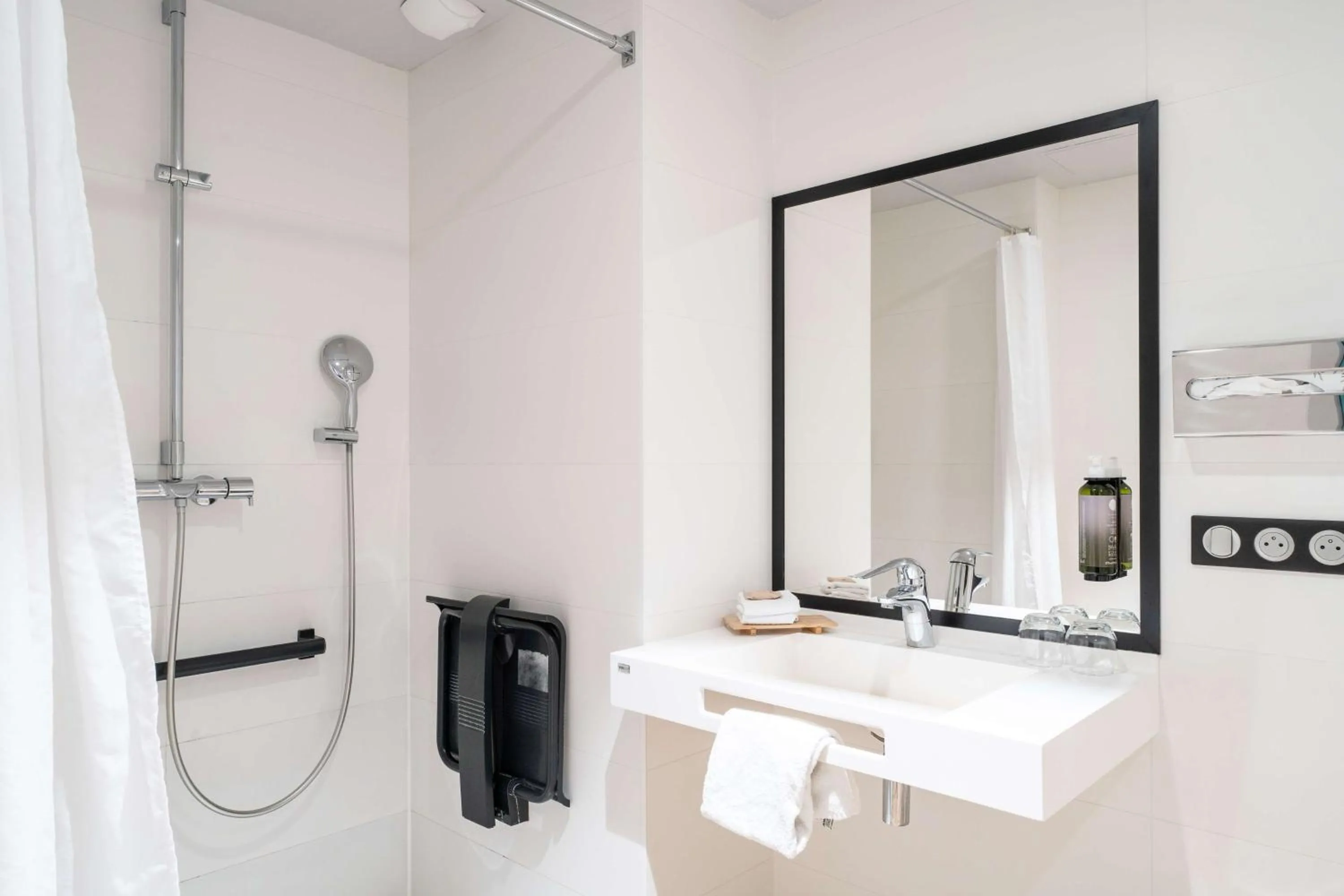 Bathroom in Best Western Premier Le Masq Hotel