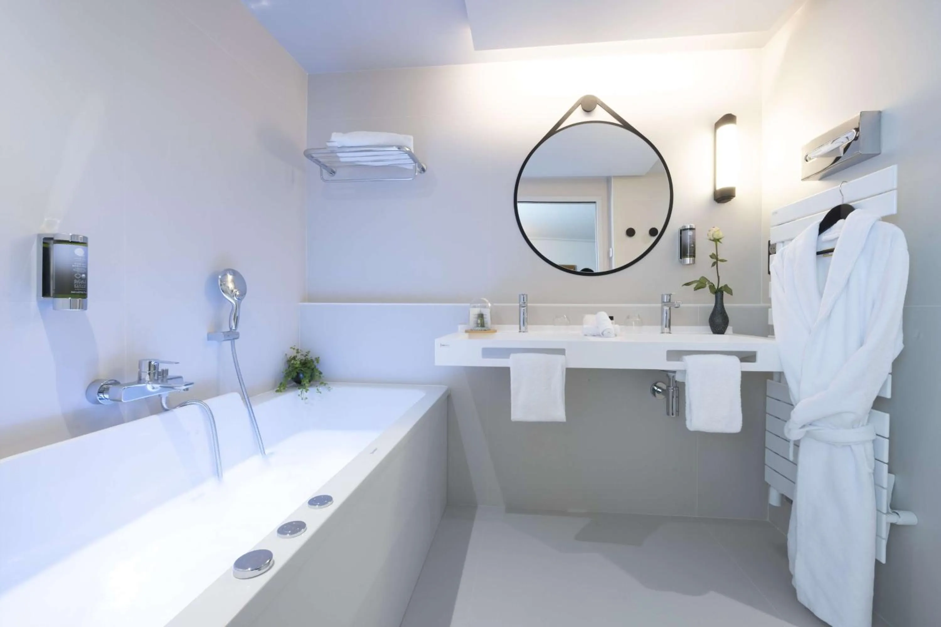 Bathroom in Best Western Premier Le Masq Hotel