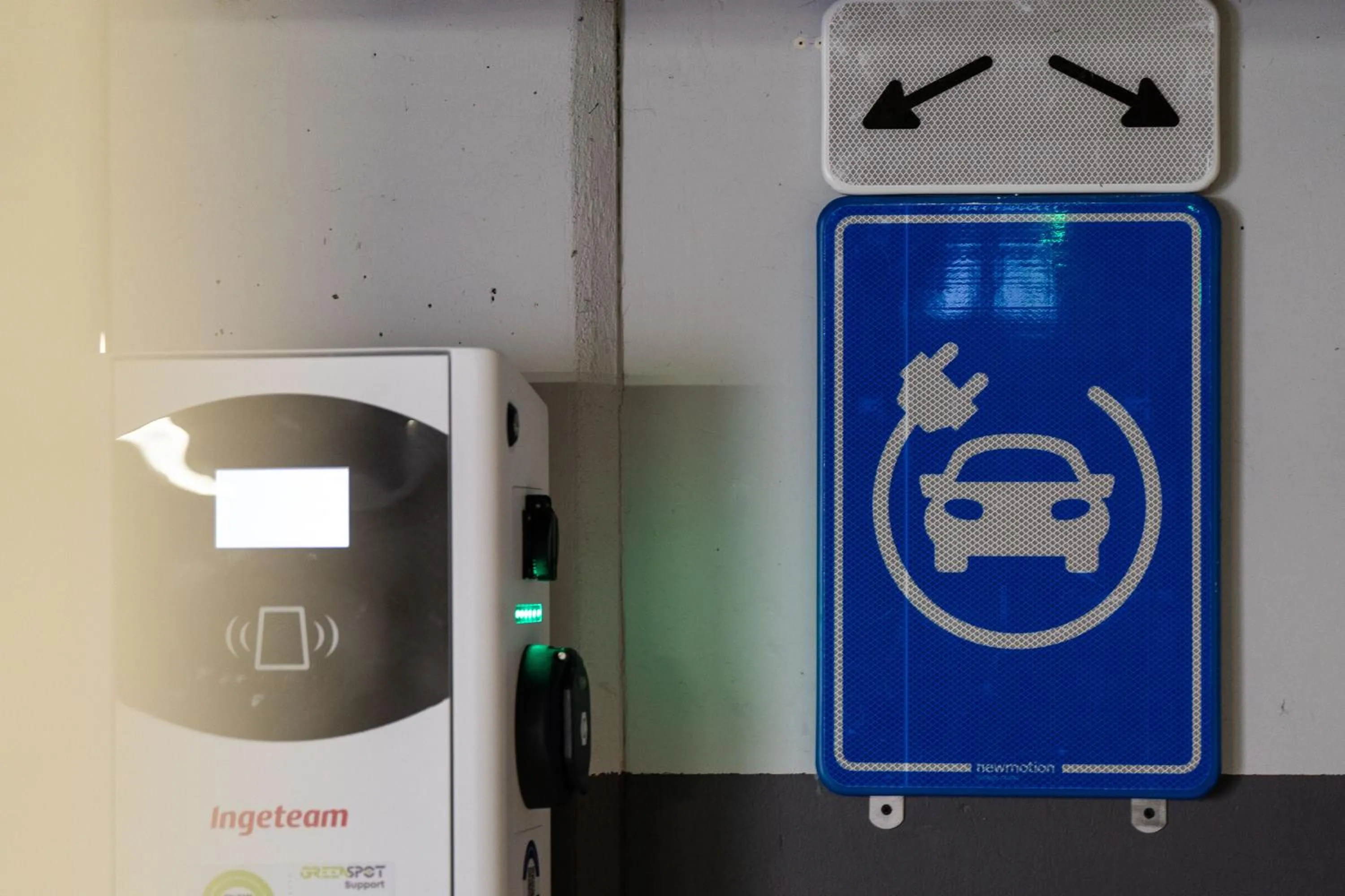 Parking in Best Western Premier Le Masq Hotel