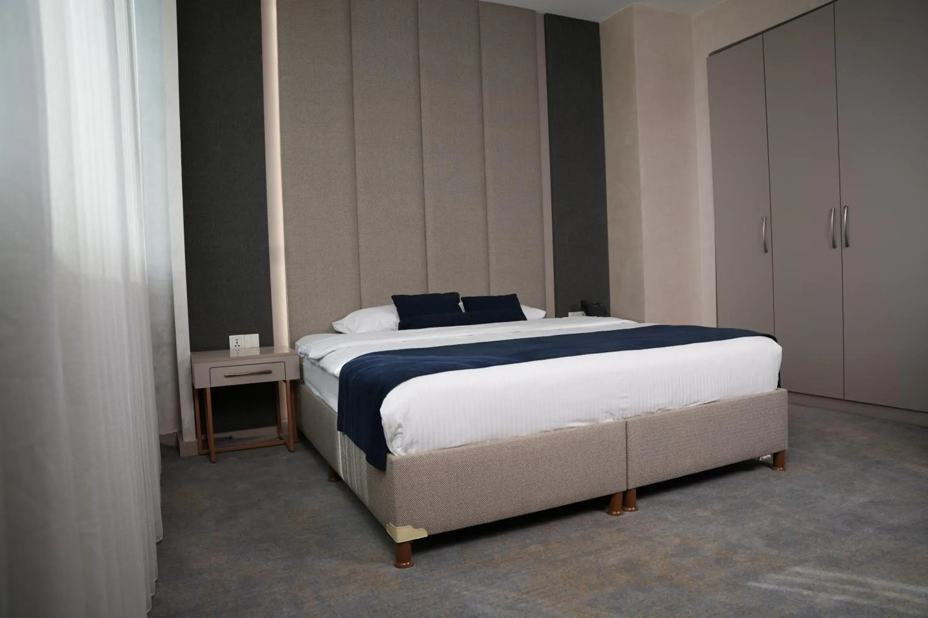 Junior Suite - single occupancy in Darin Plaza Hotel Junior Suite - single occupancy in Darin Plaza Hotel