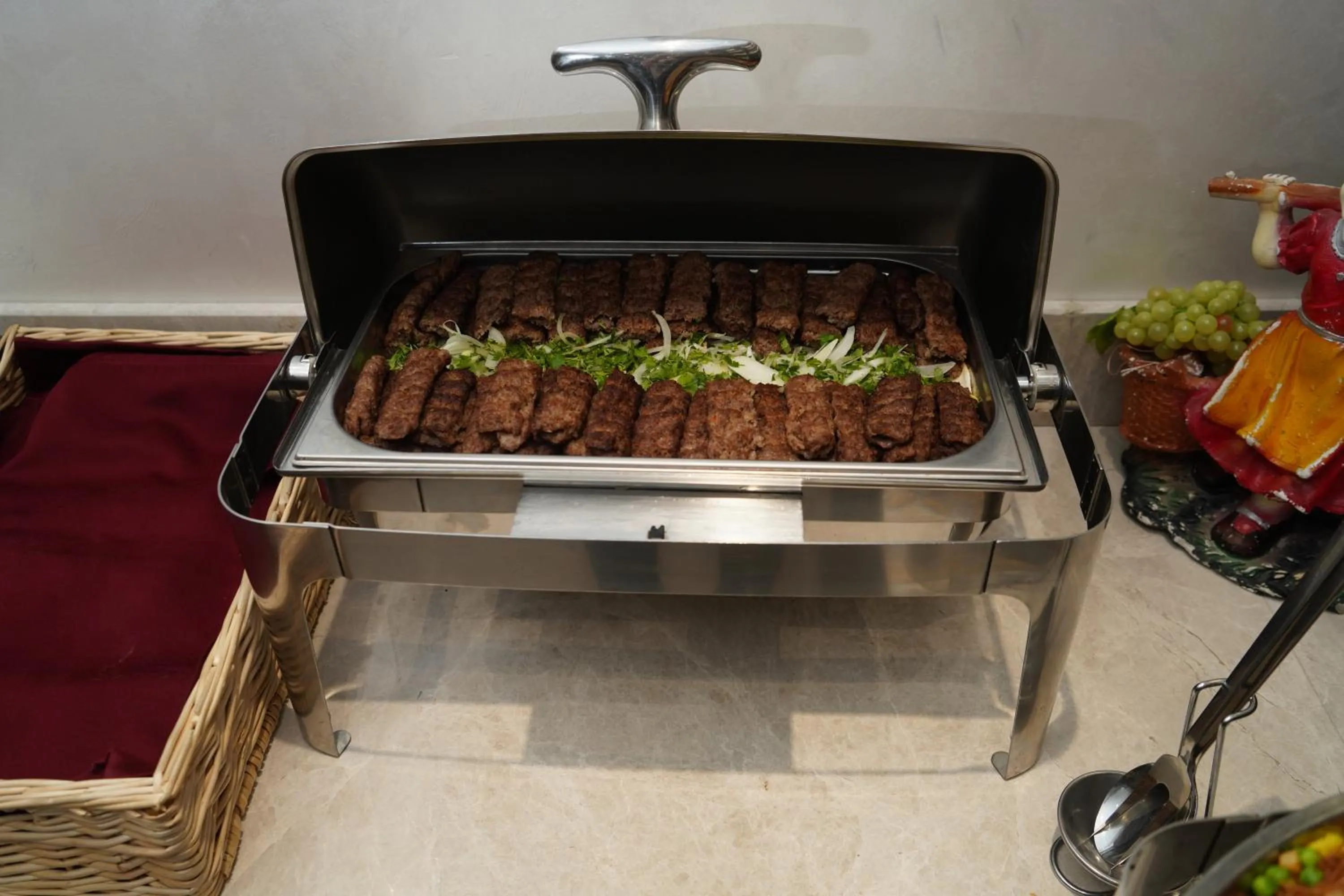 Food in Darin Plaza Hotel