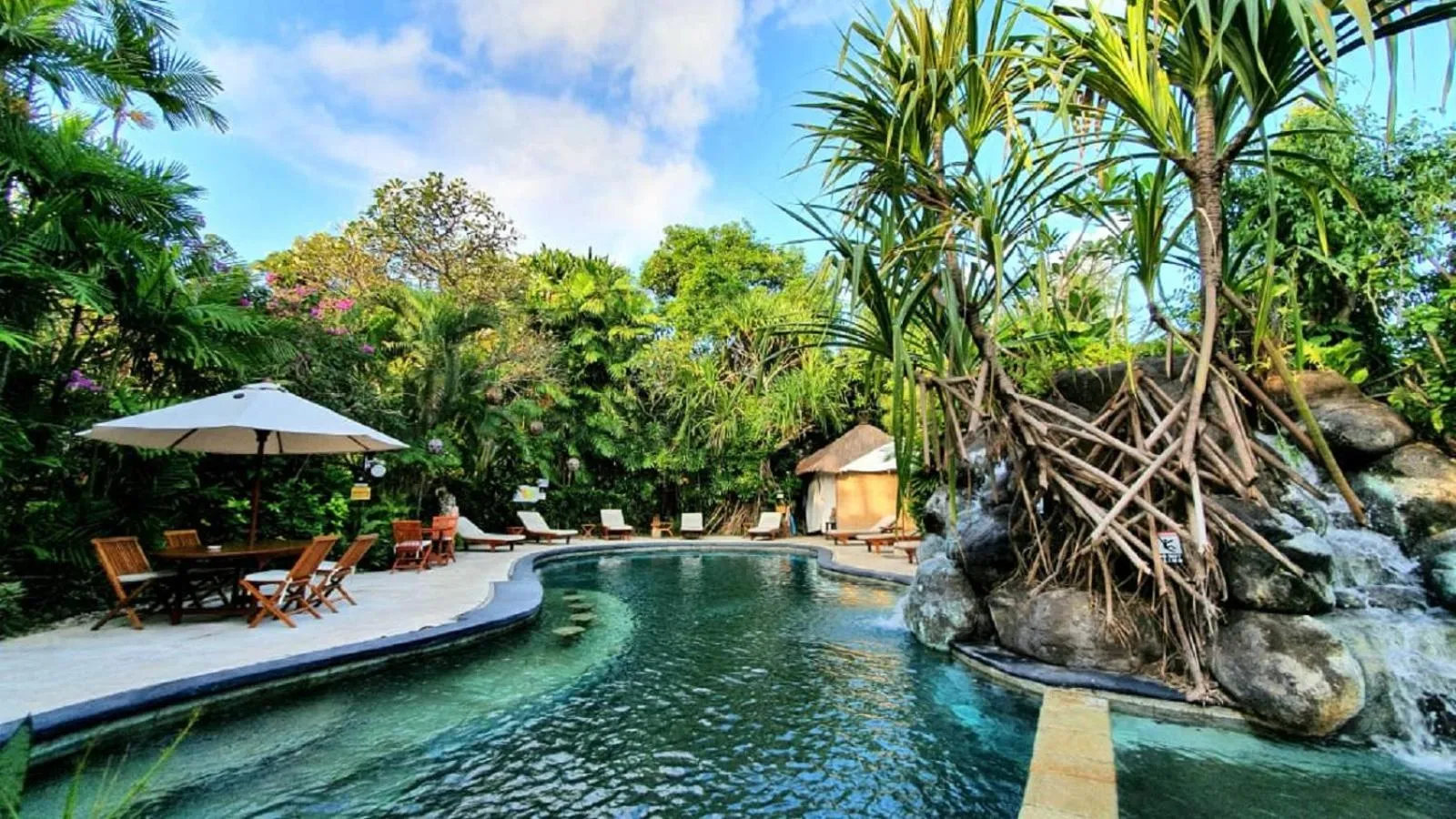 Swimming pool in Puri Cendana Resort Bali