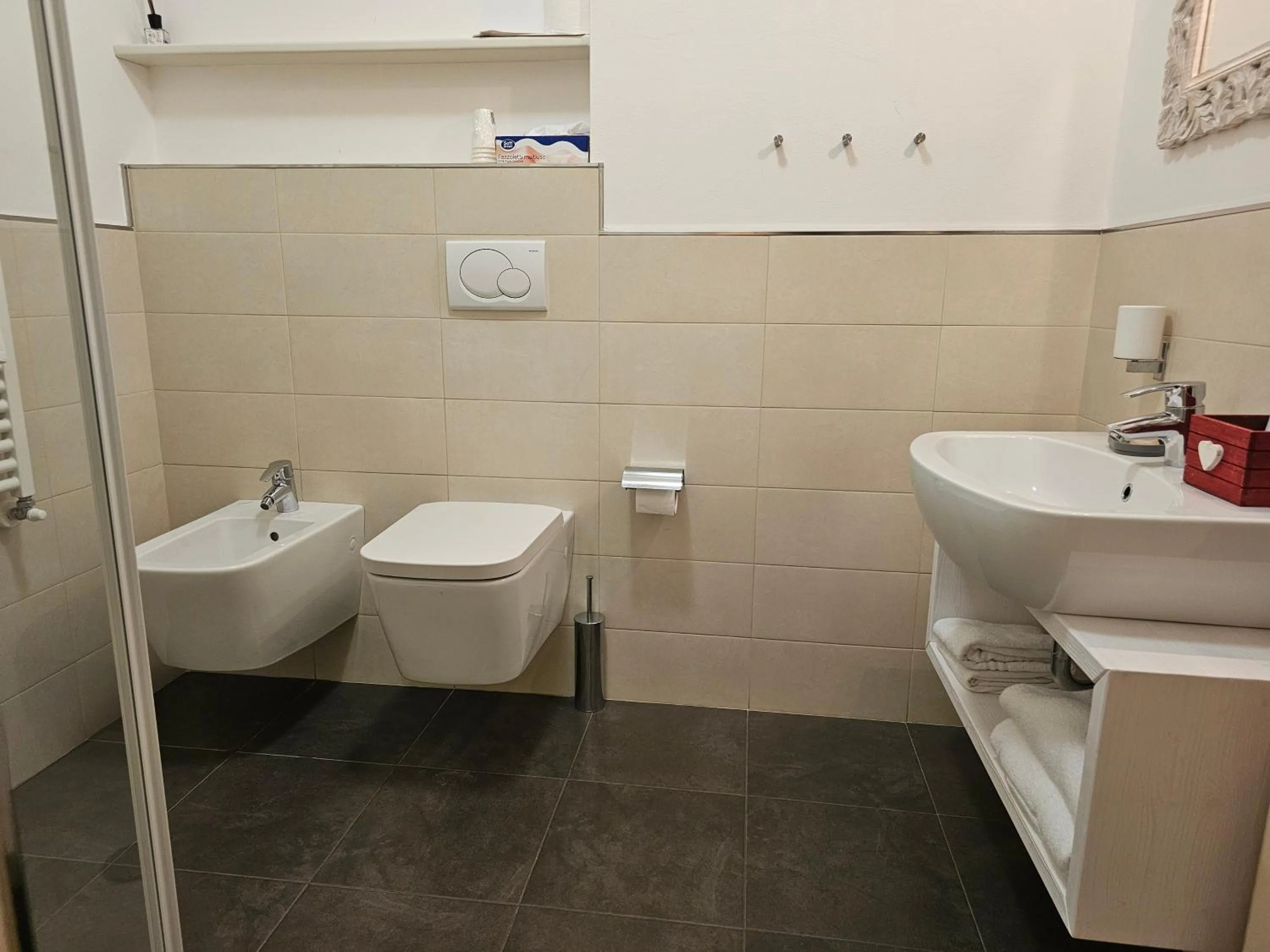 Shower in Garni San Lorenzo