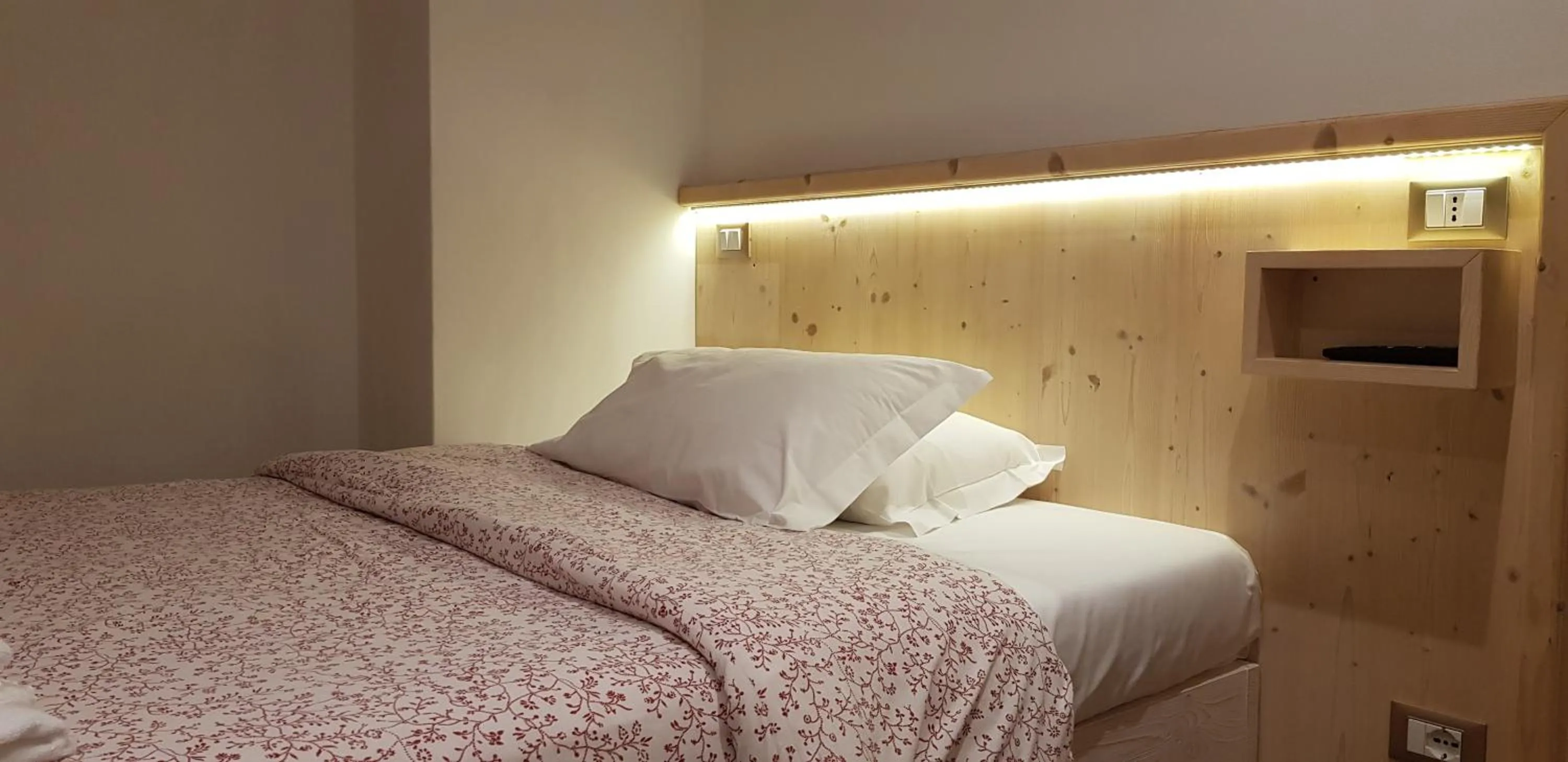 Bed in Garni San Lorenzo